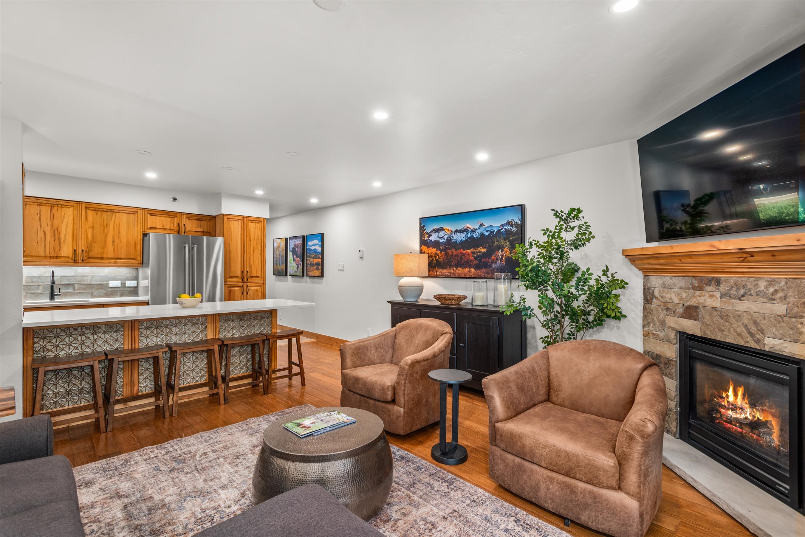 400 Wood Road, H-2113 