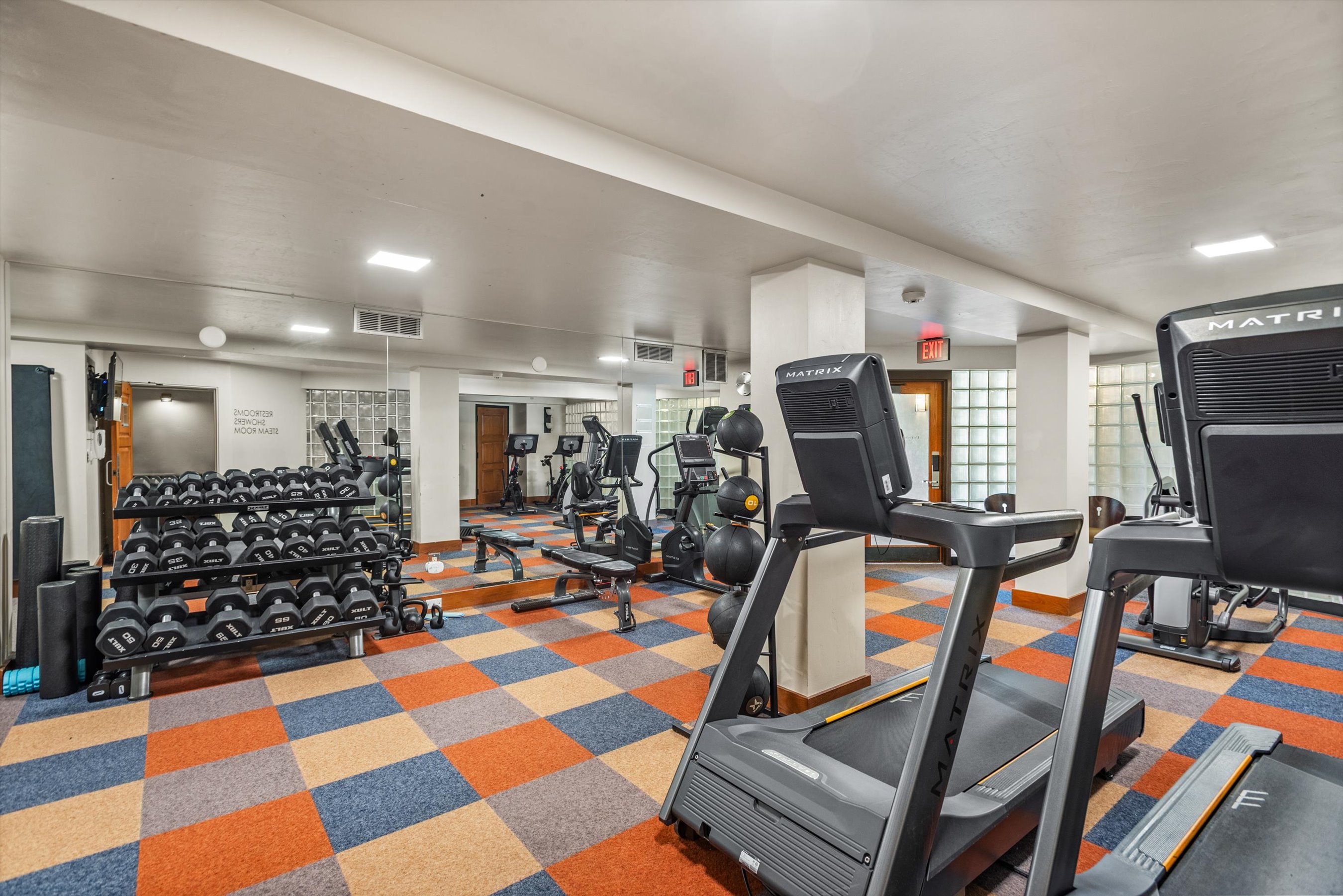 400 Wood Road, H-2113 