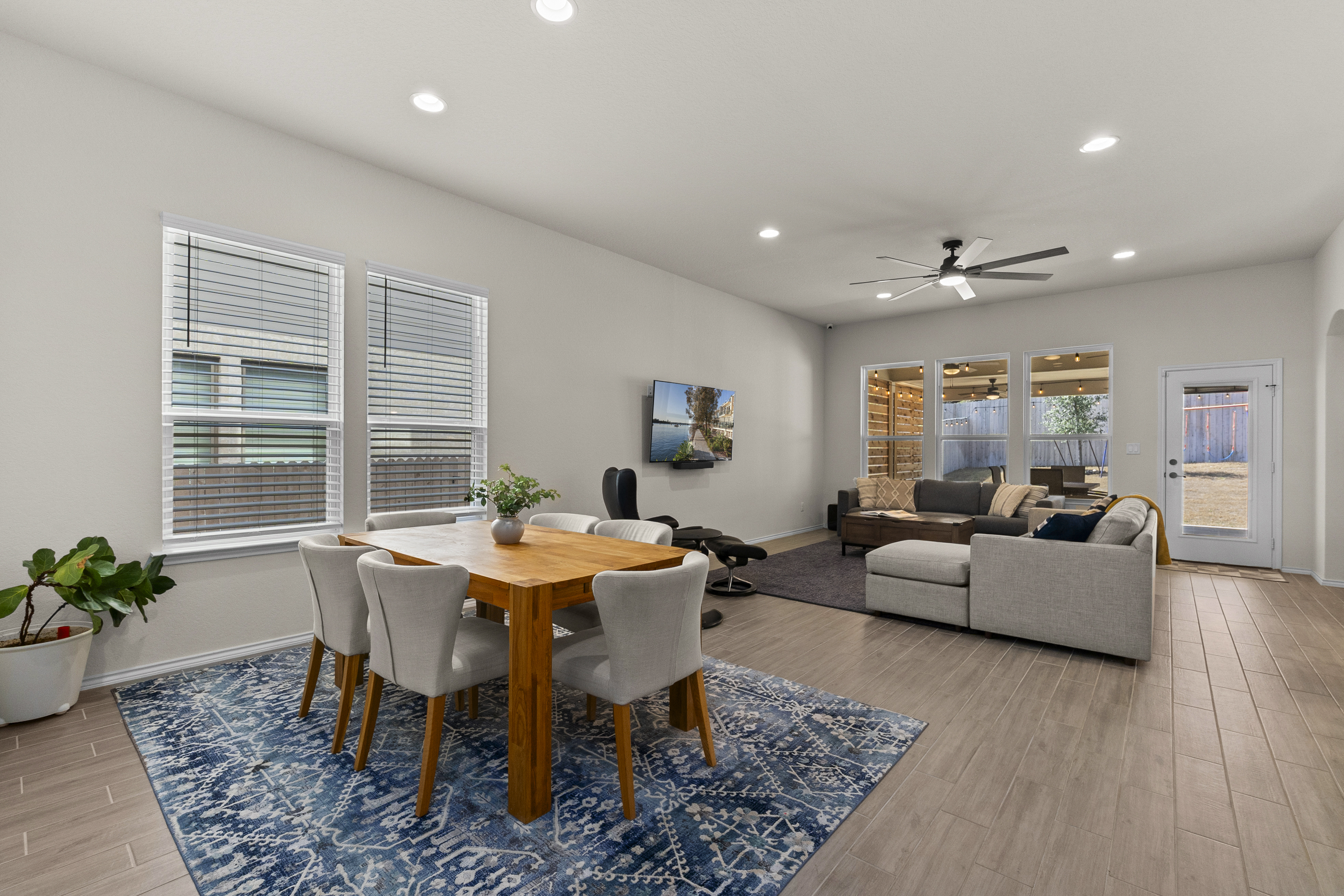 1711 Dalhart 