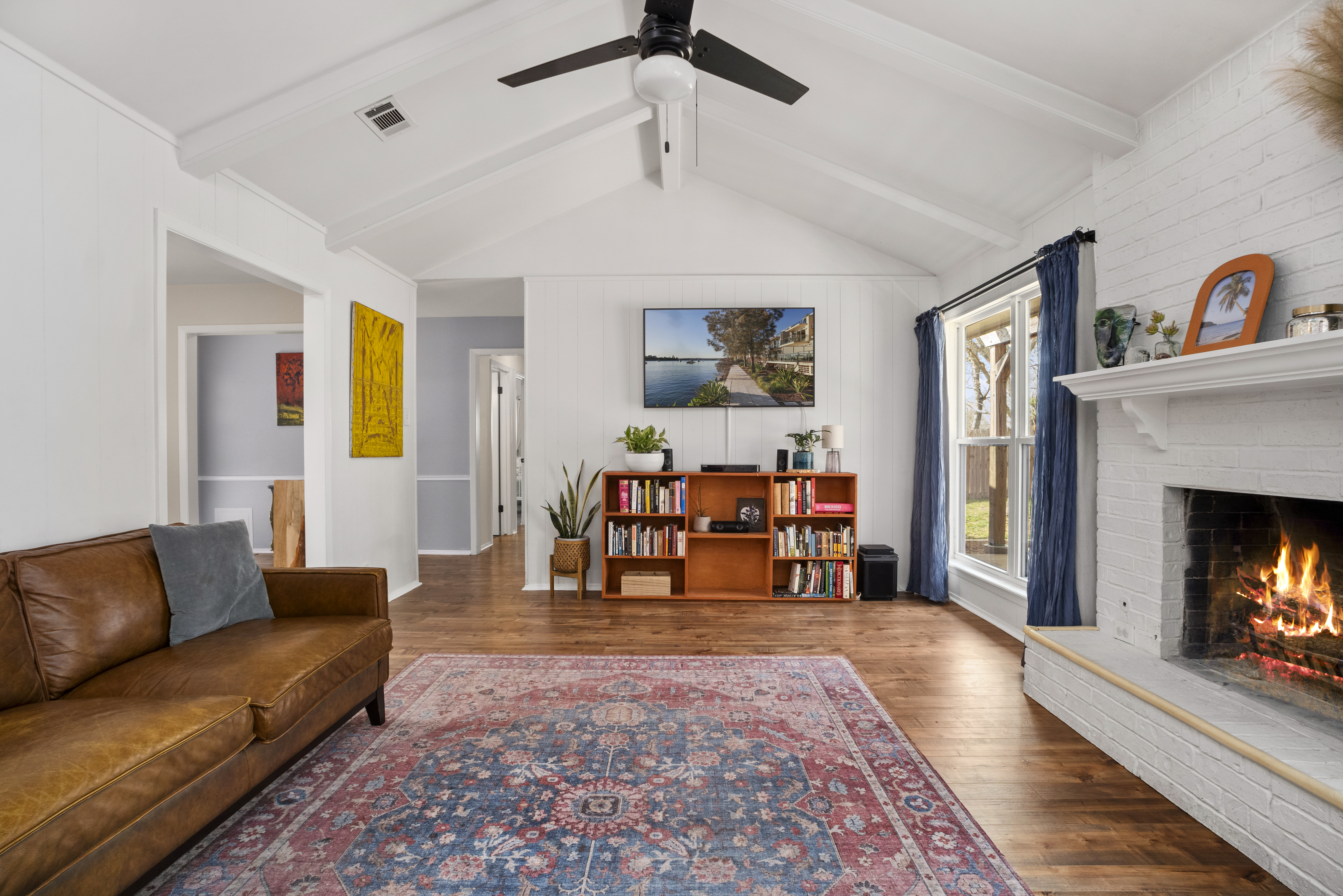 6510 Sunstrip Drive 