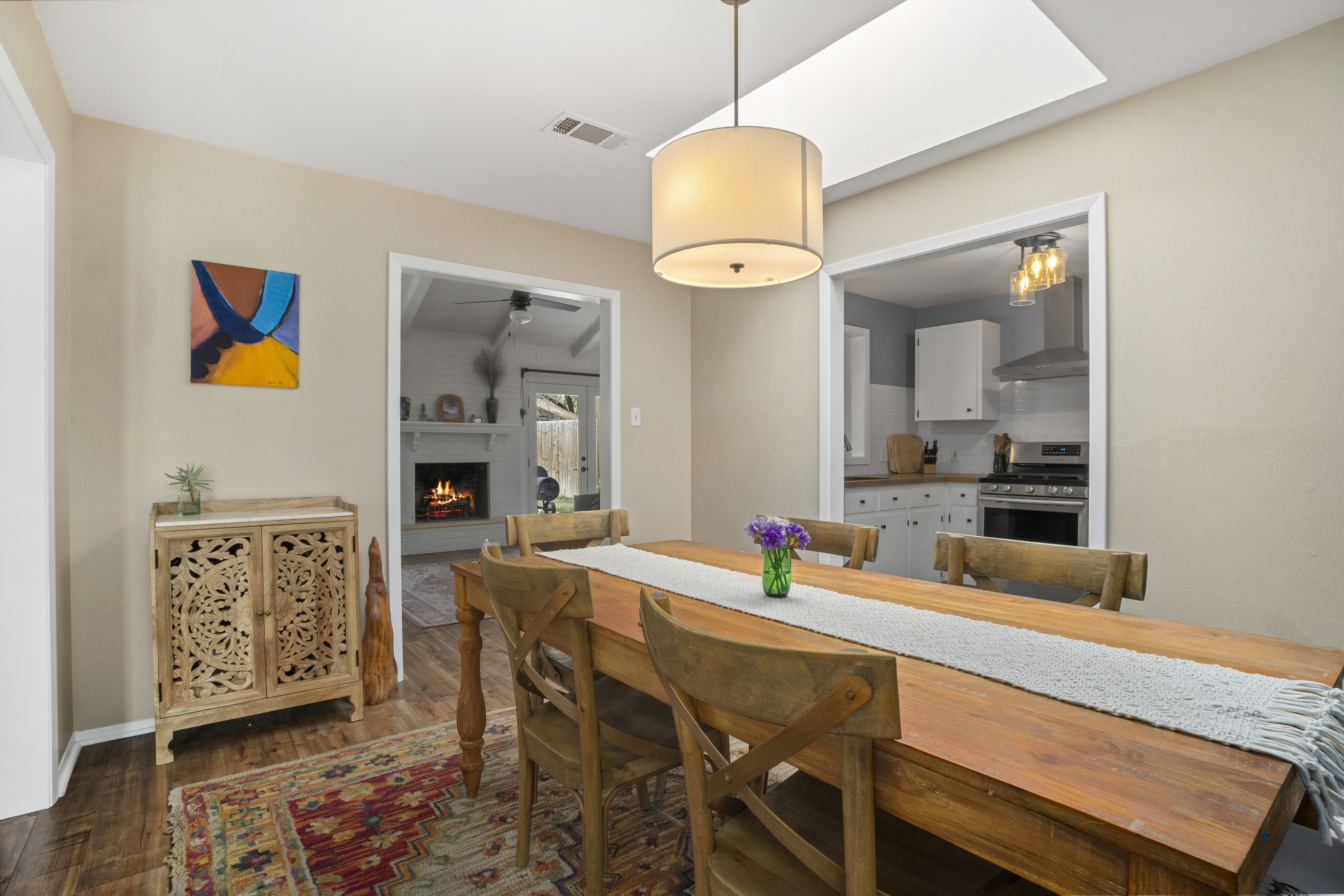 6510 Sunstrip Drive 