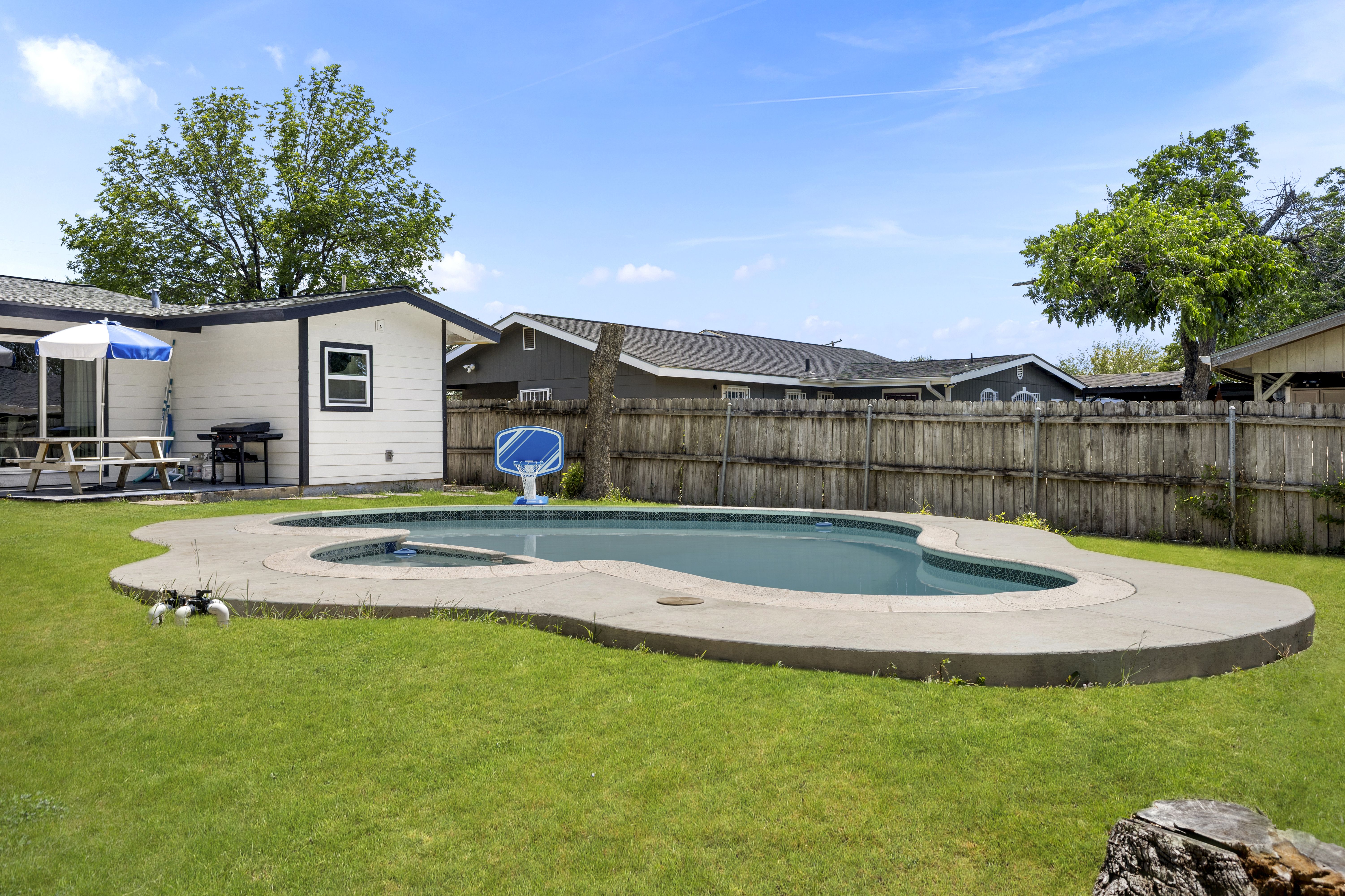 503 Pickwell Drive 