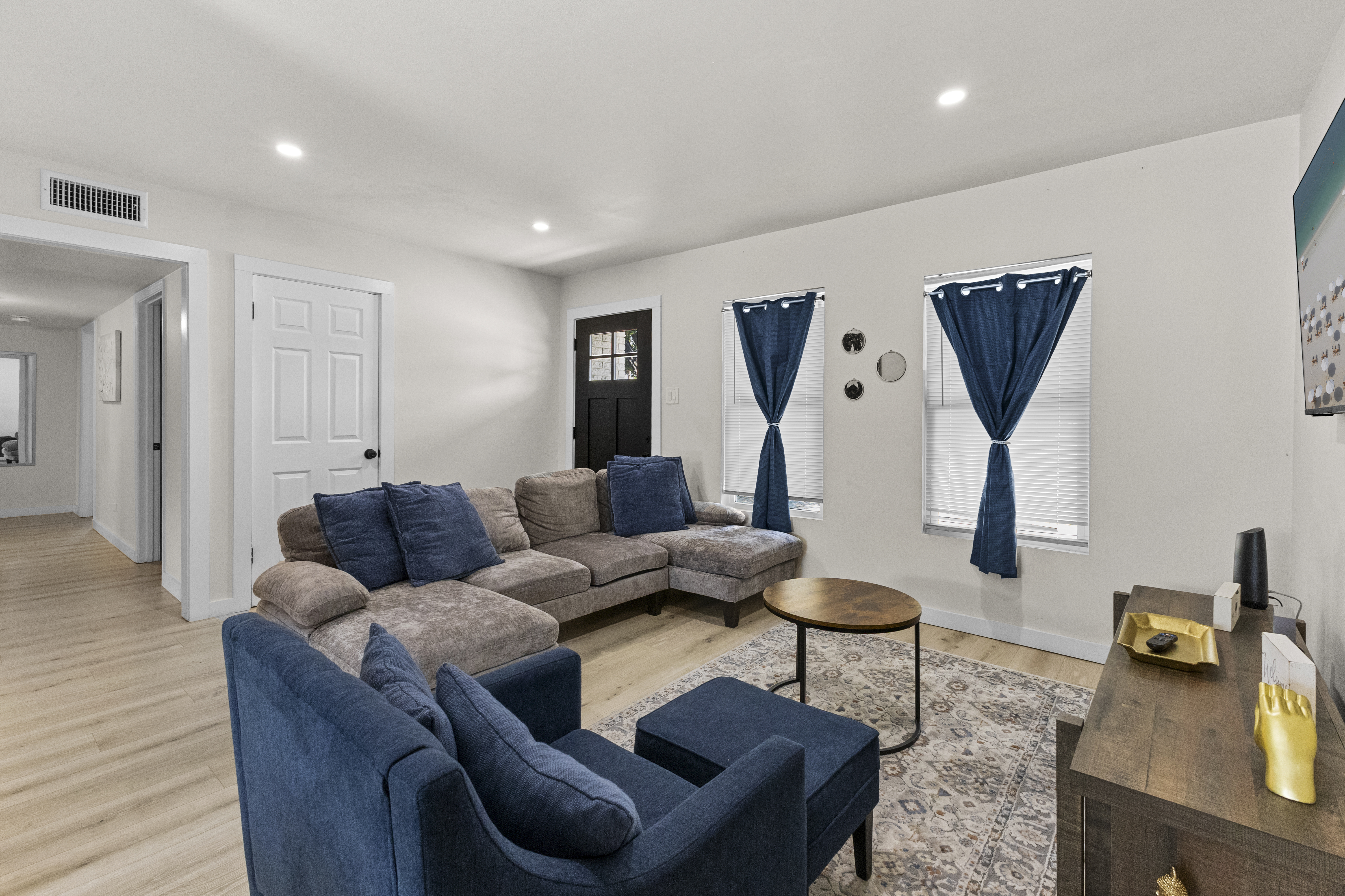 503 Pickwell Drive 