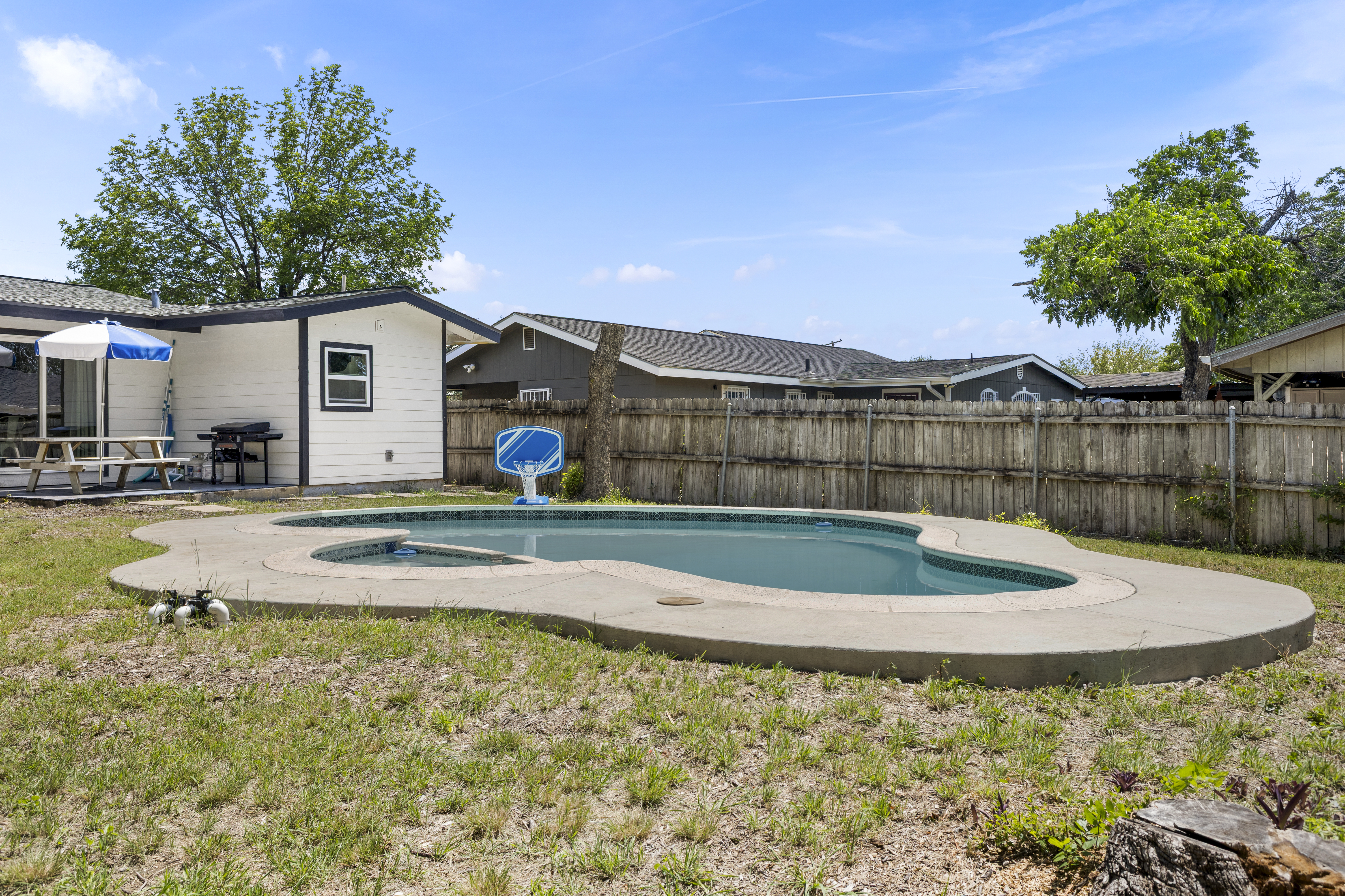 503 Pickwell Drive 