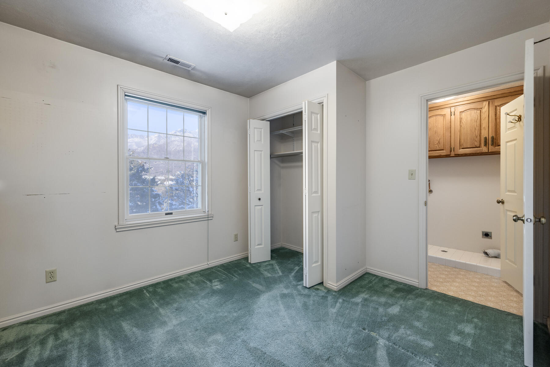 6 E Pepperwood Drive 