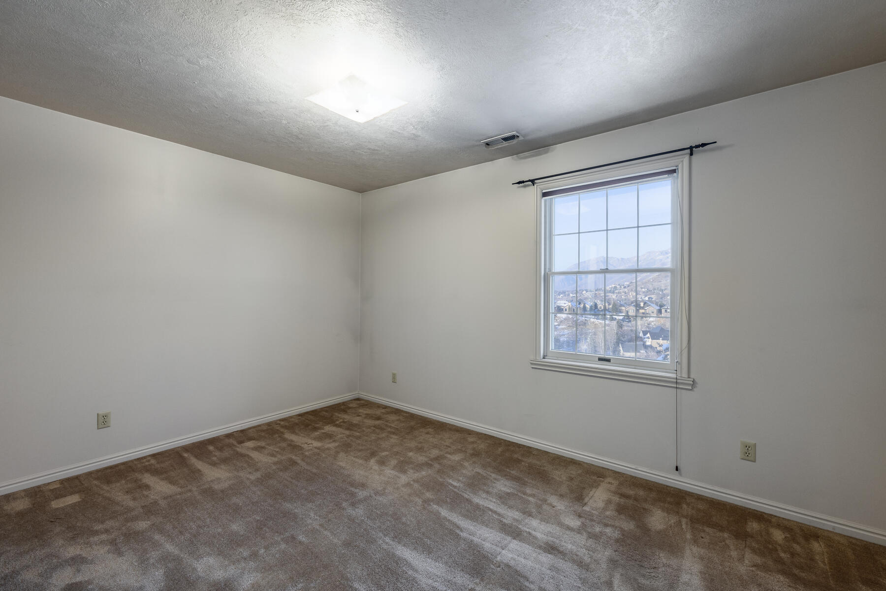 6 E Pepperwood Drive 