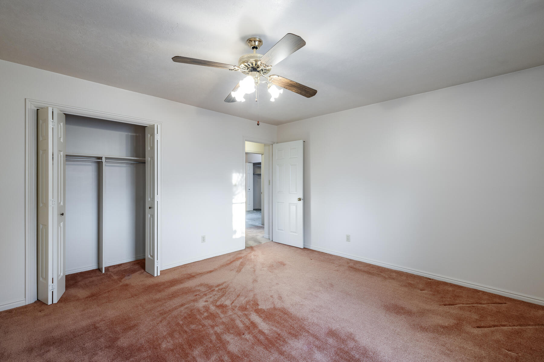 6 E Pepperwood Drive 