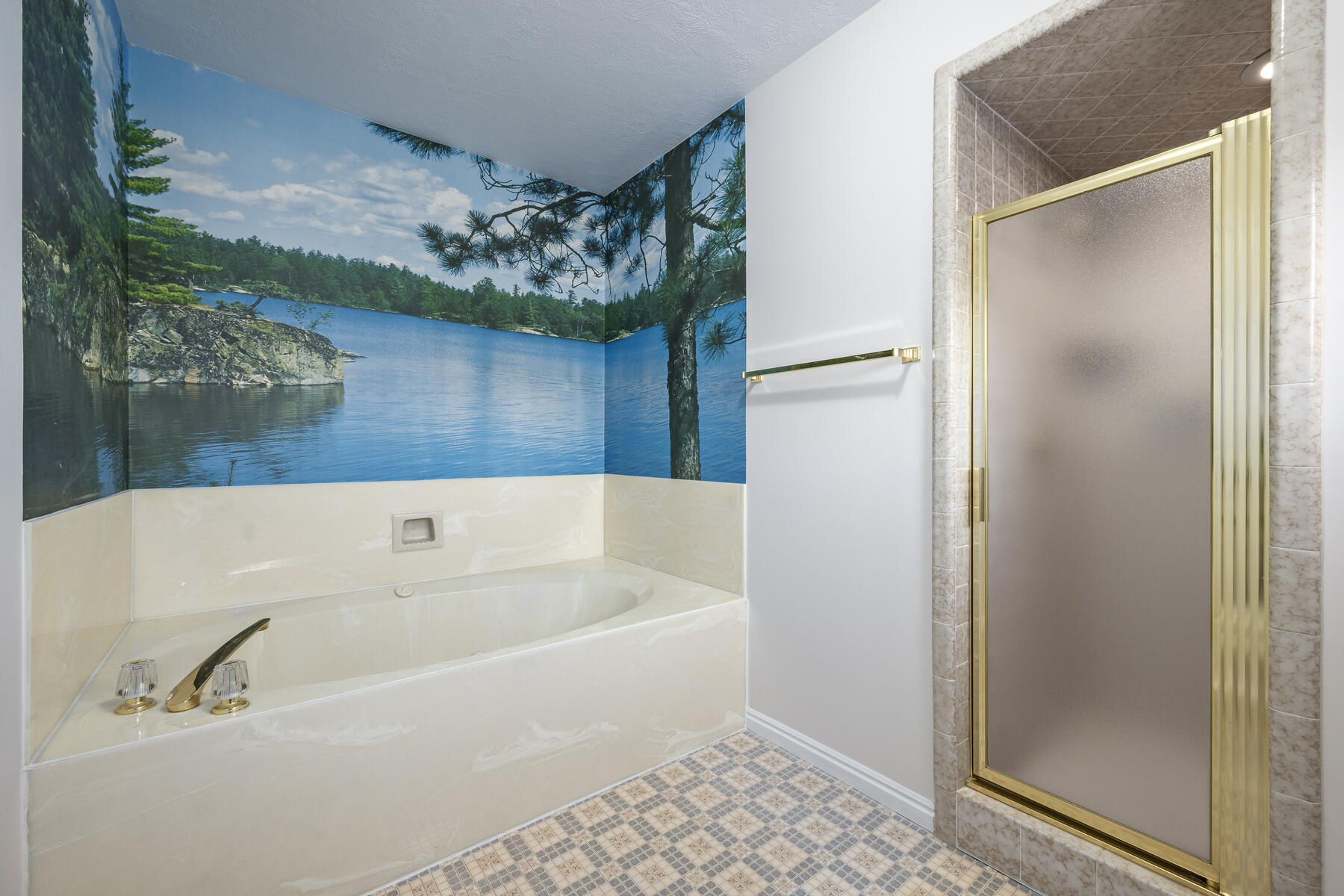 6 E Pepperwood Drive 