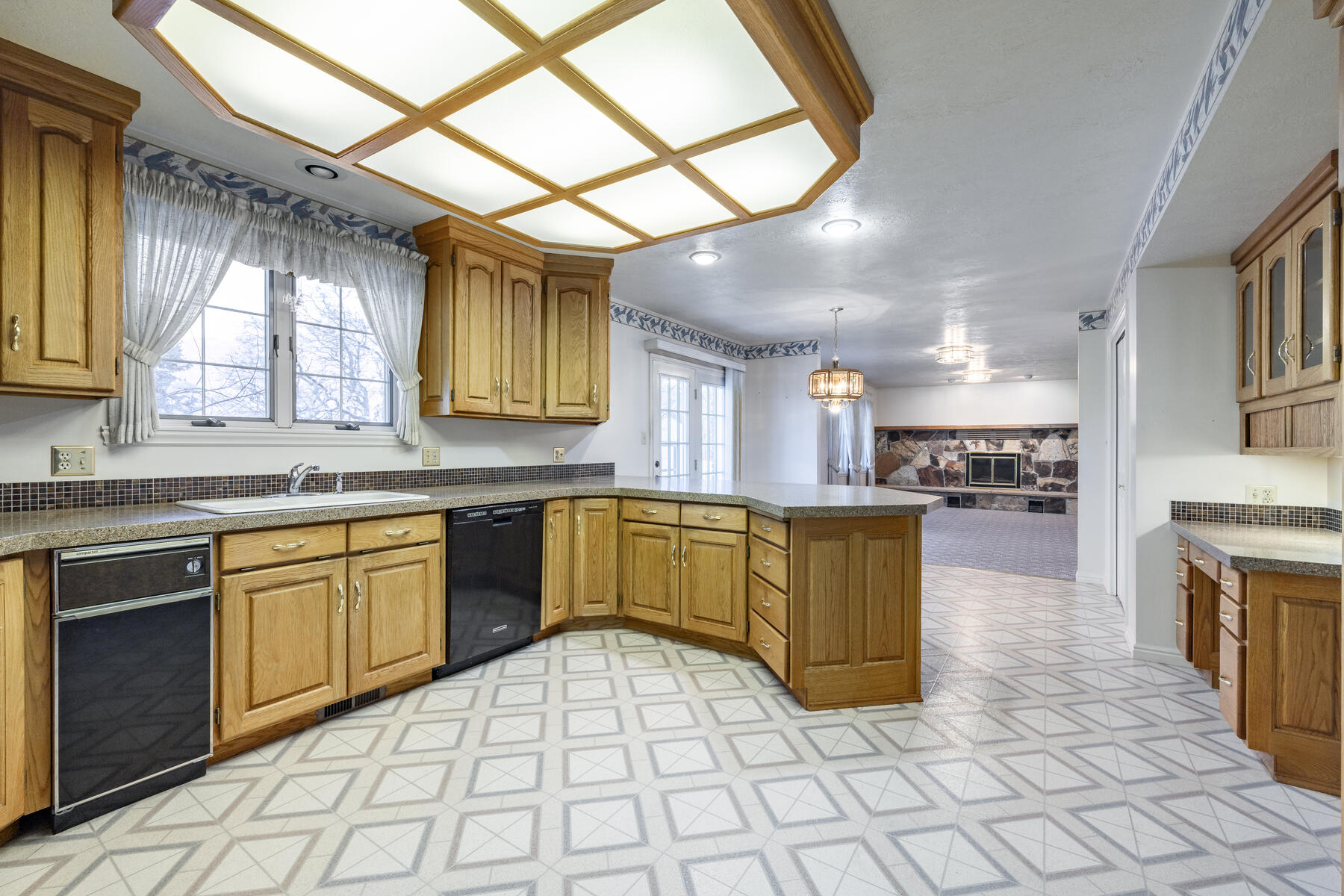 6 E Pepperwood Drive 