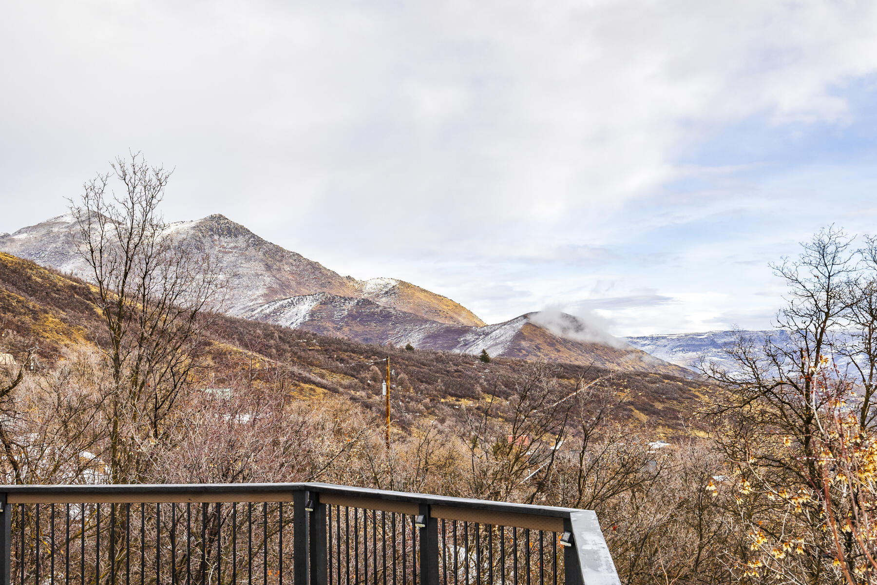 1734 W Upper Canyon Dr 