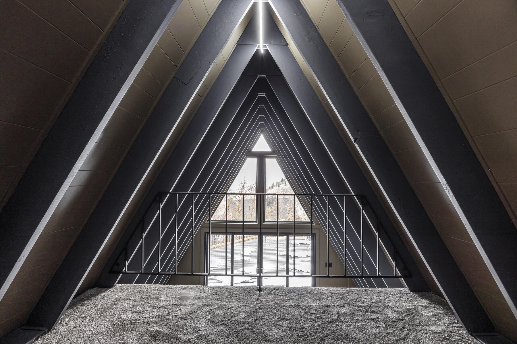 1734 W Upper Canyon Dr 