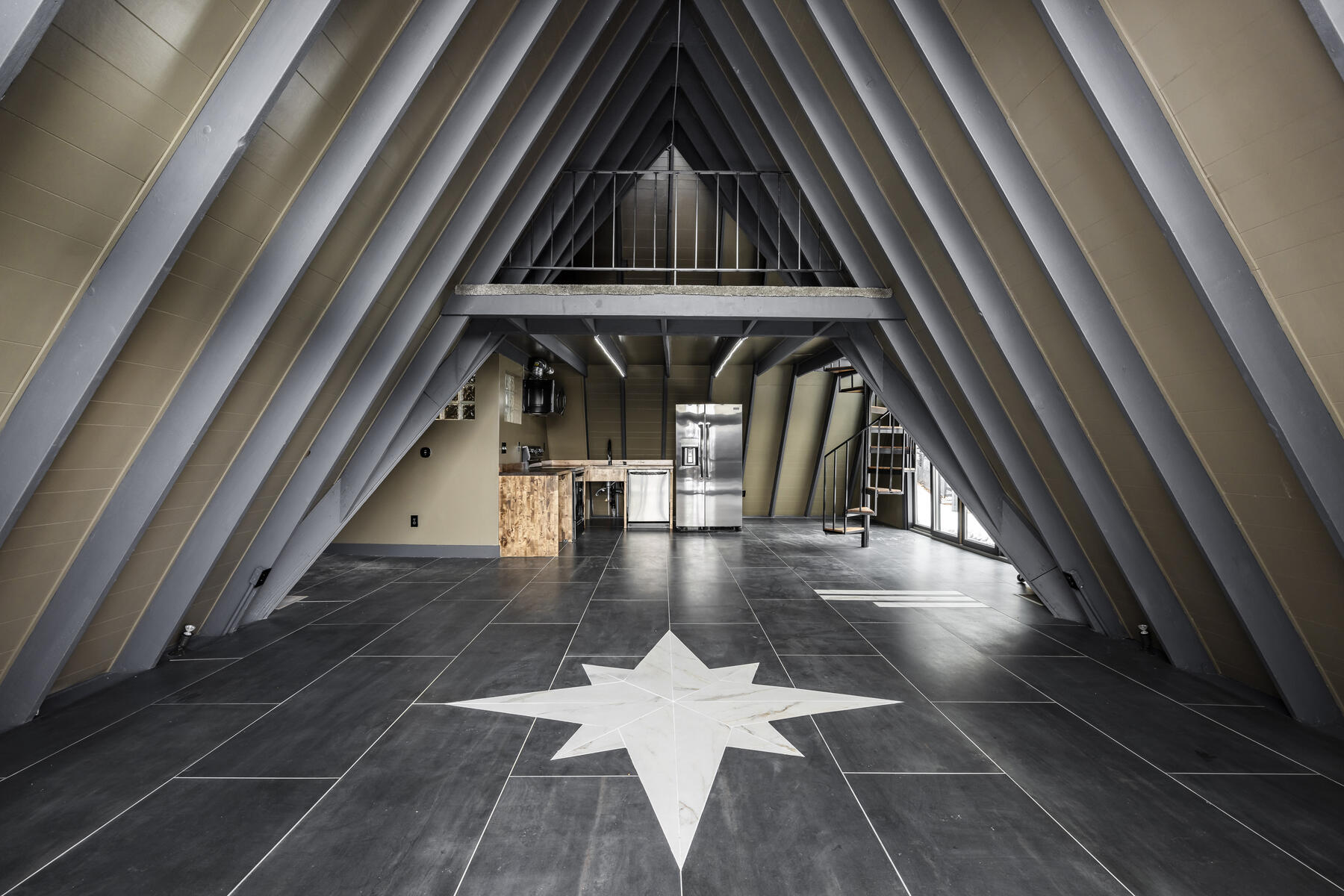 1734 W Upper Canyon Dr 