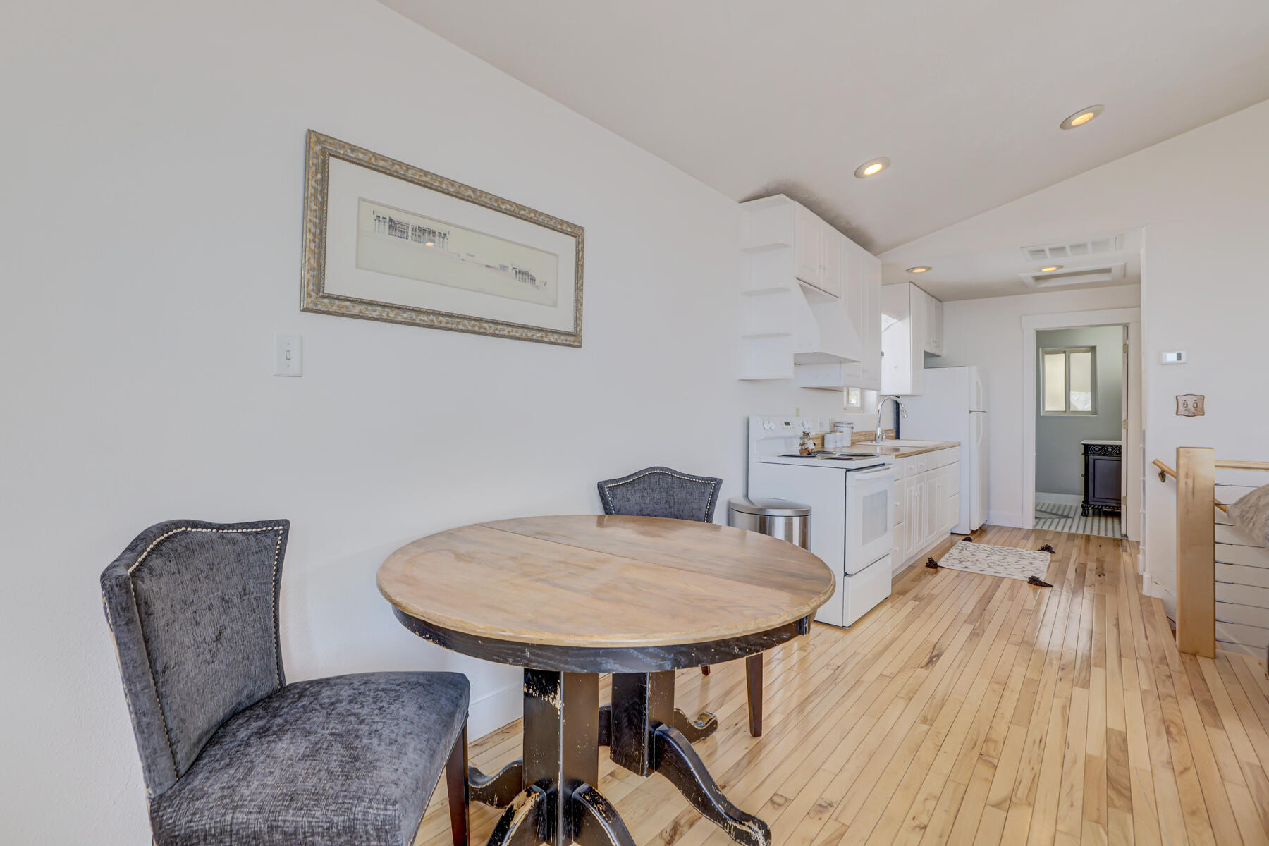 1115 E Cedar Highlands Dr 
