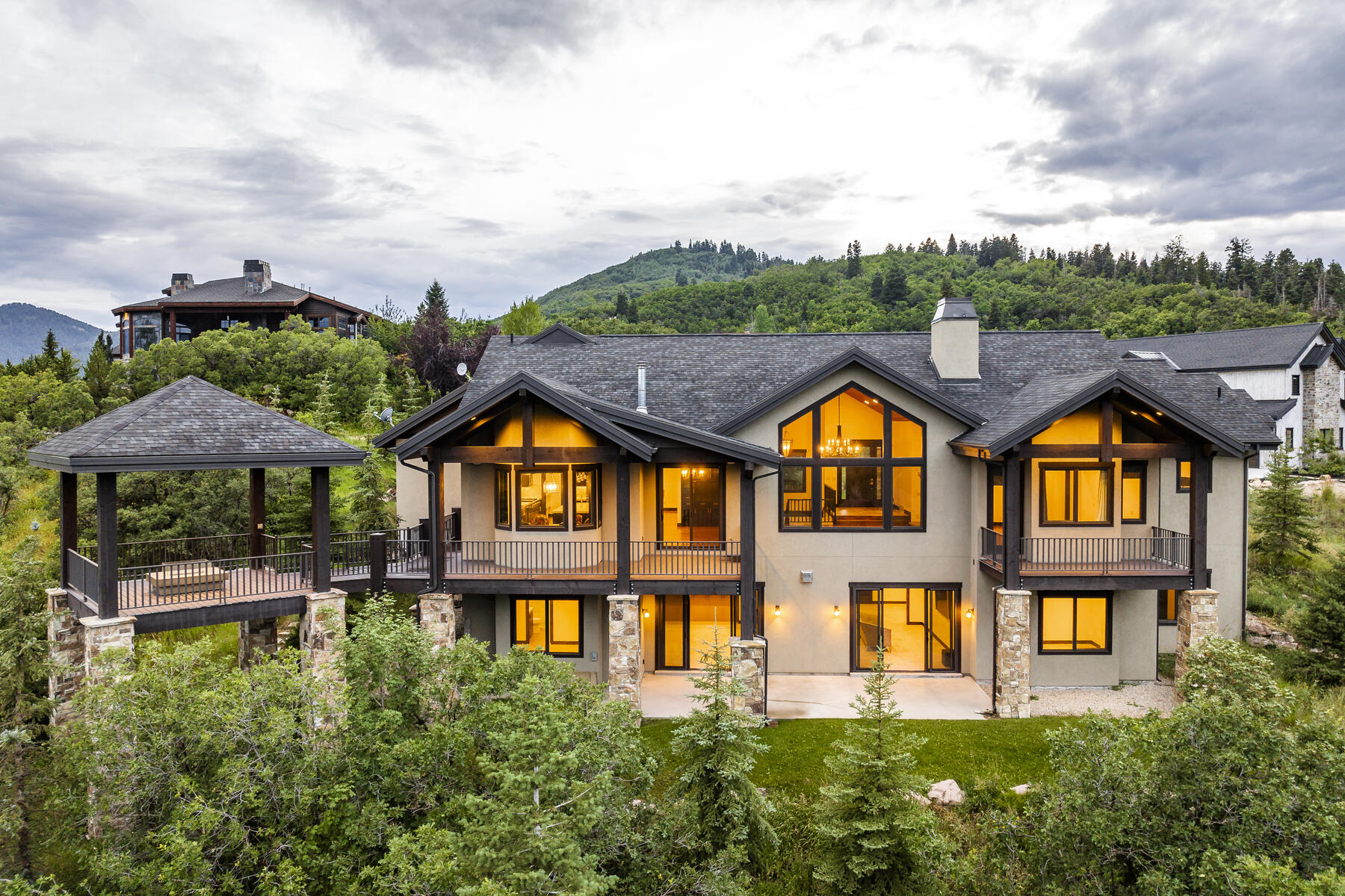 4213 W Moose Hollow Rd