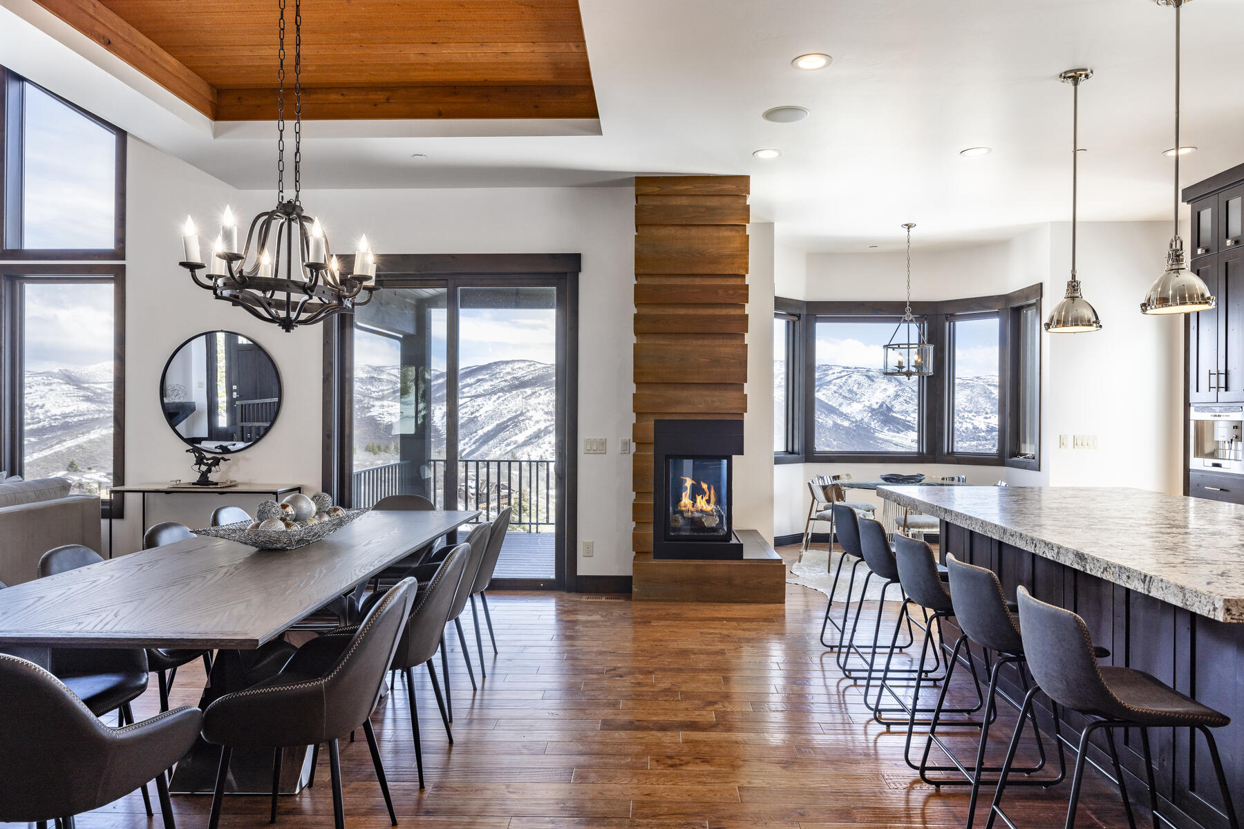 4213 W Moose Hollow Rd