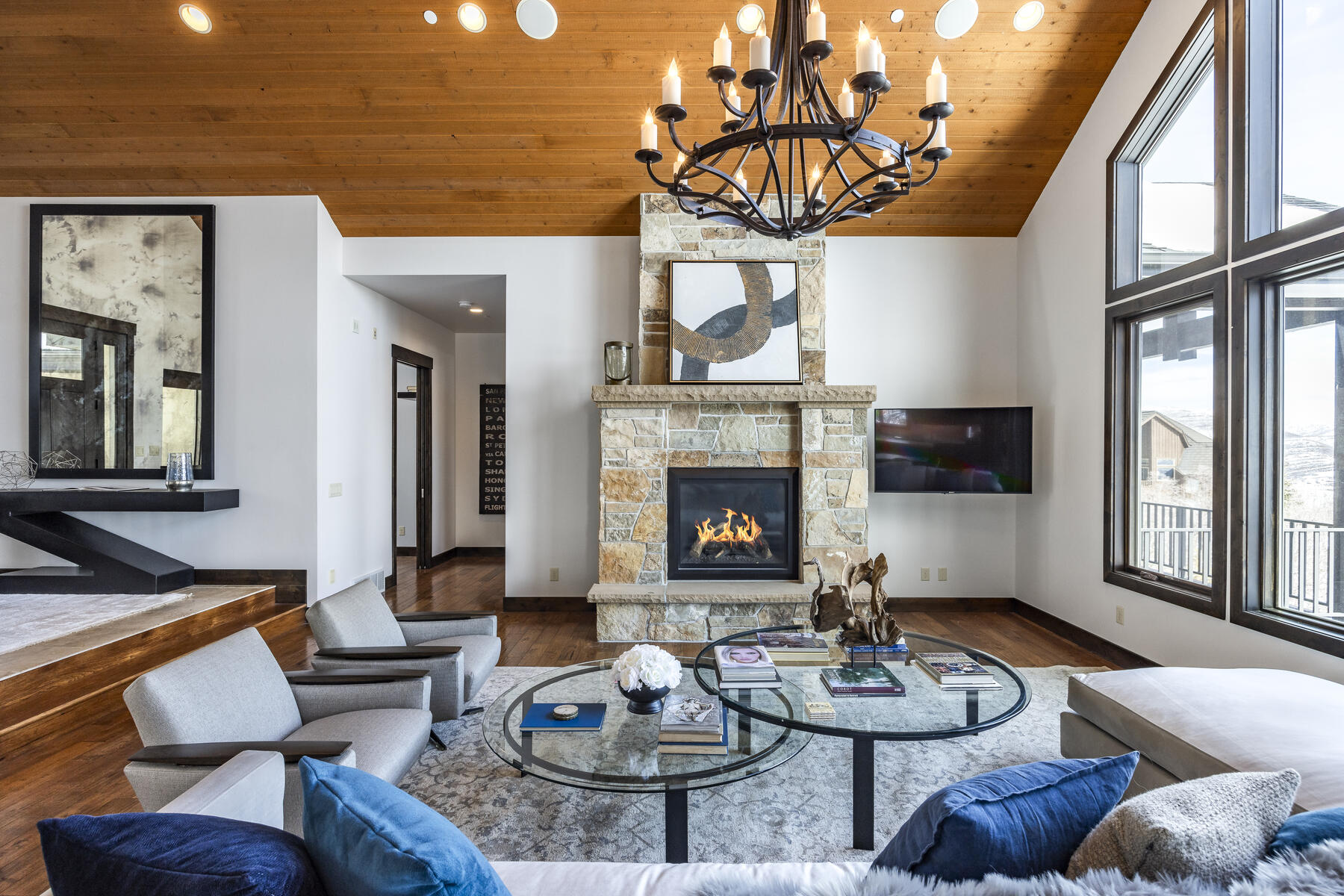 4213 W Moose Hollow Rd