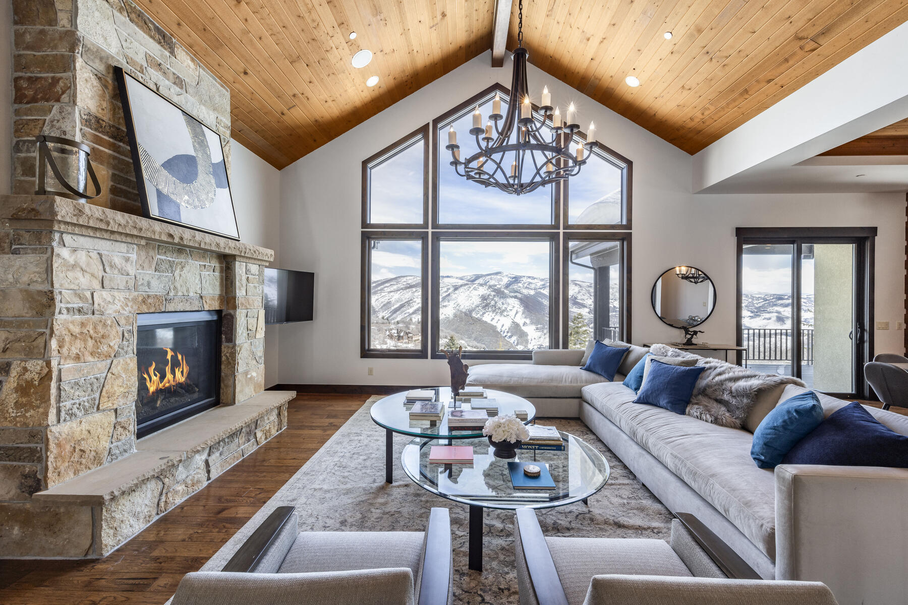 4213 W Moose Hollow Rd