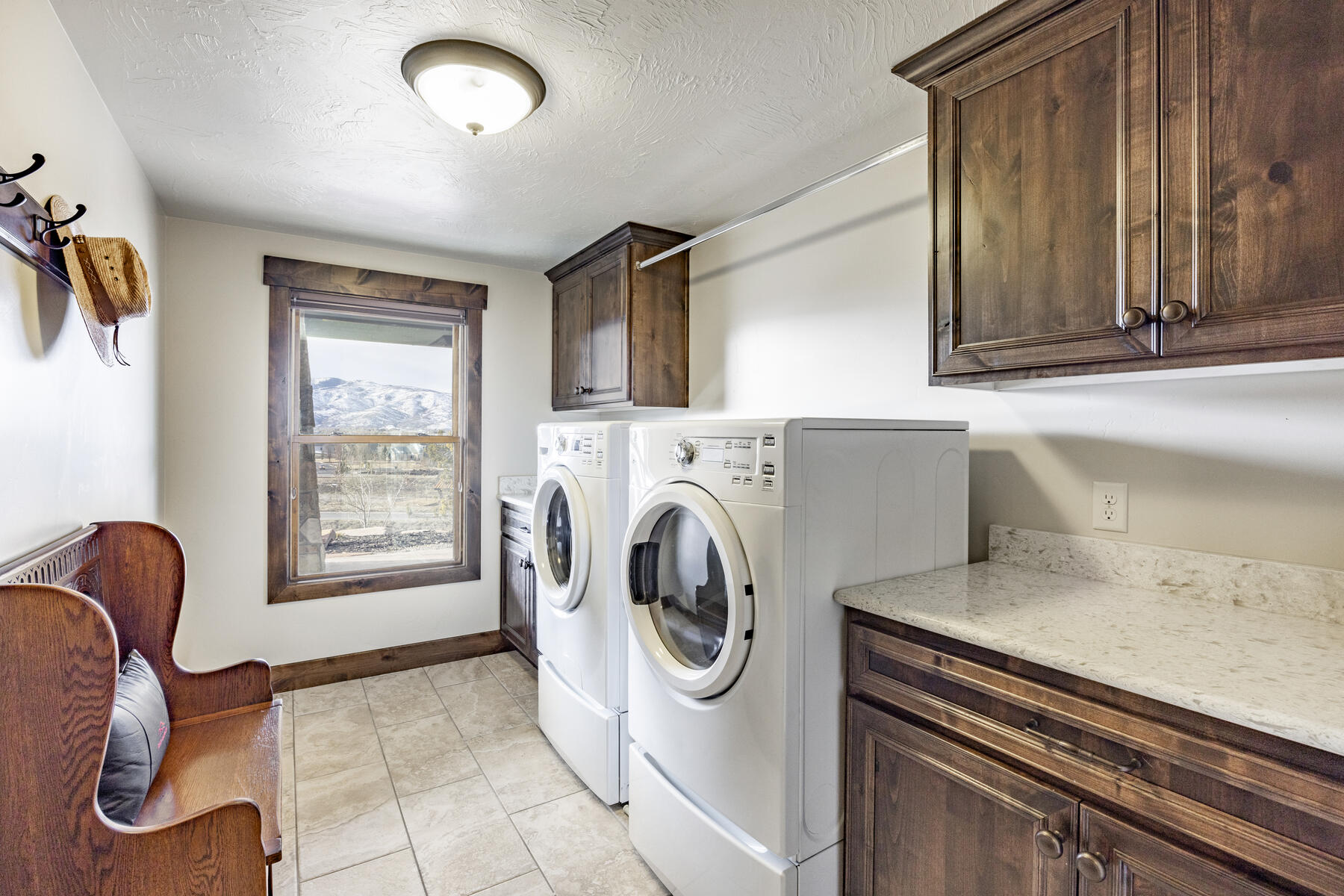 1850 E Kings Peak Cir 