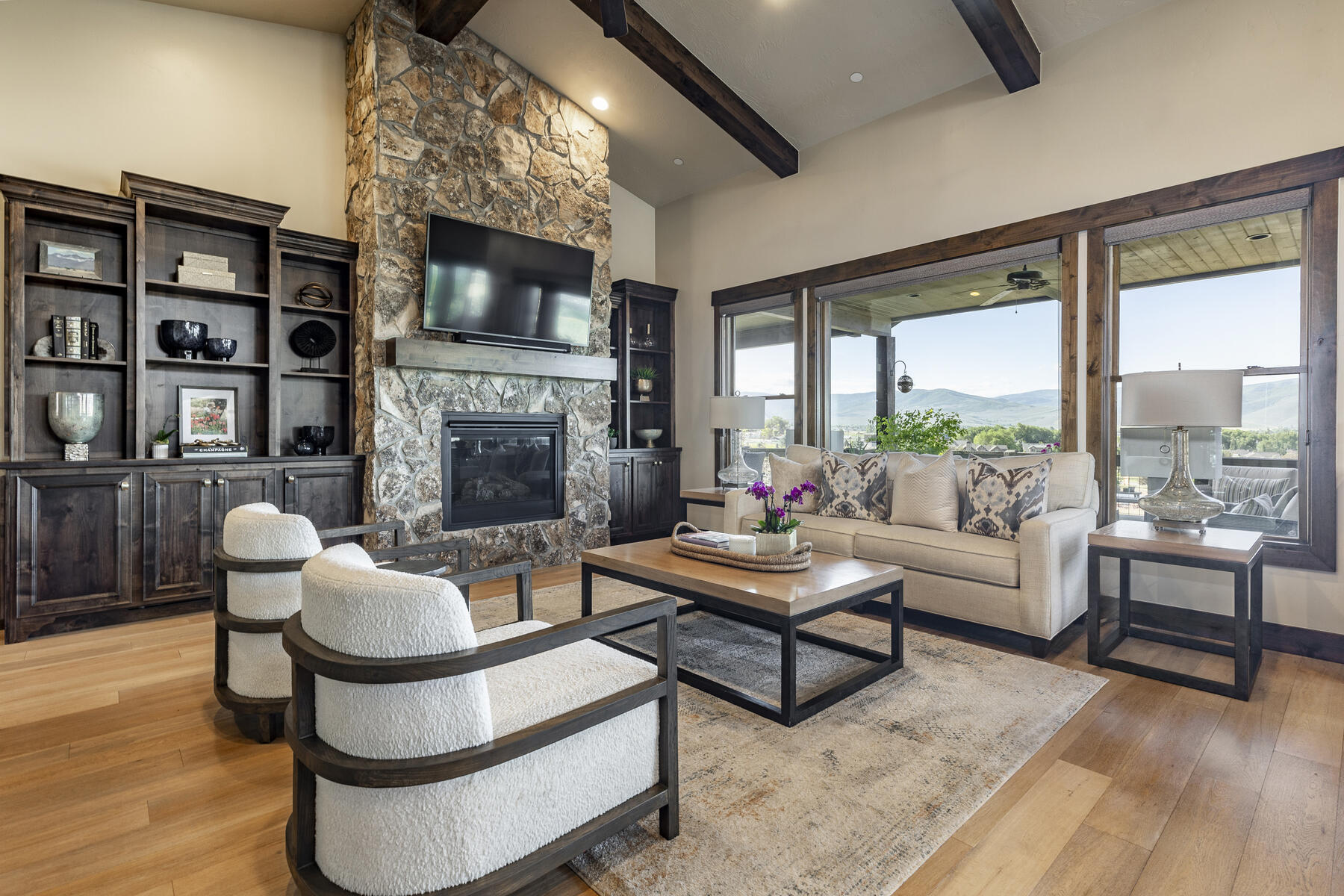 1850 E Kings Peak Cir 