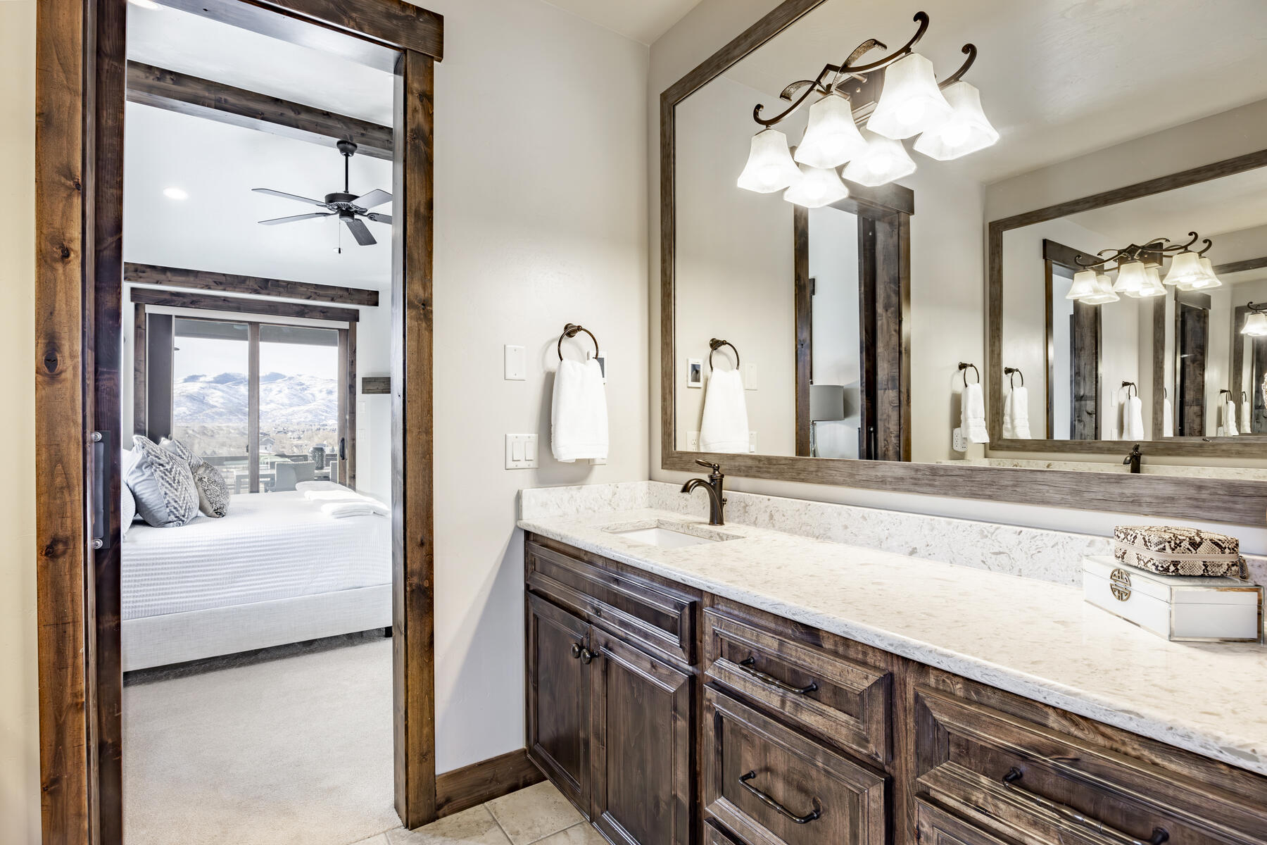 1850 E Kings Peak Cir 