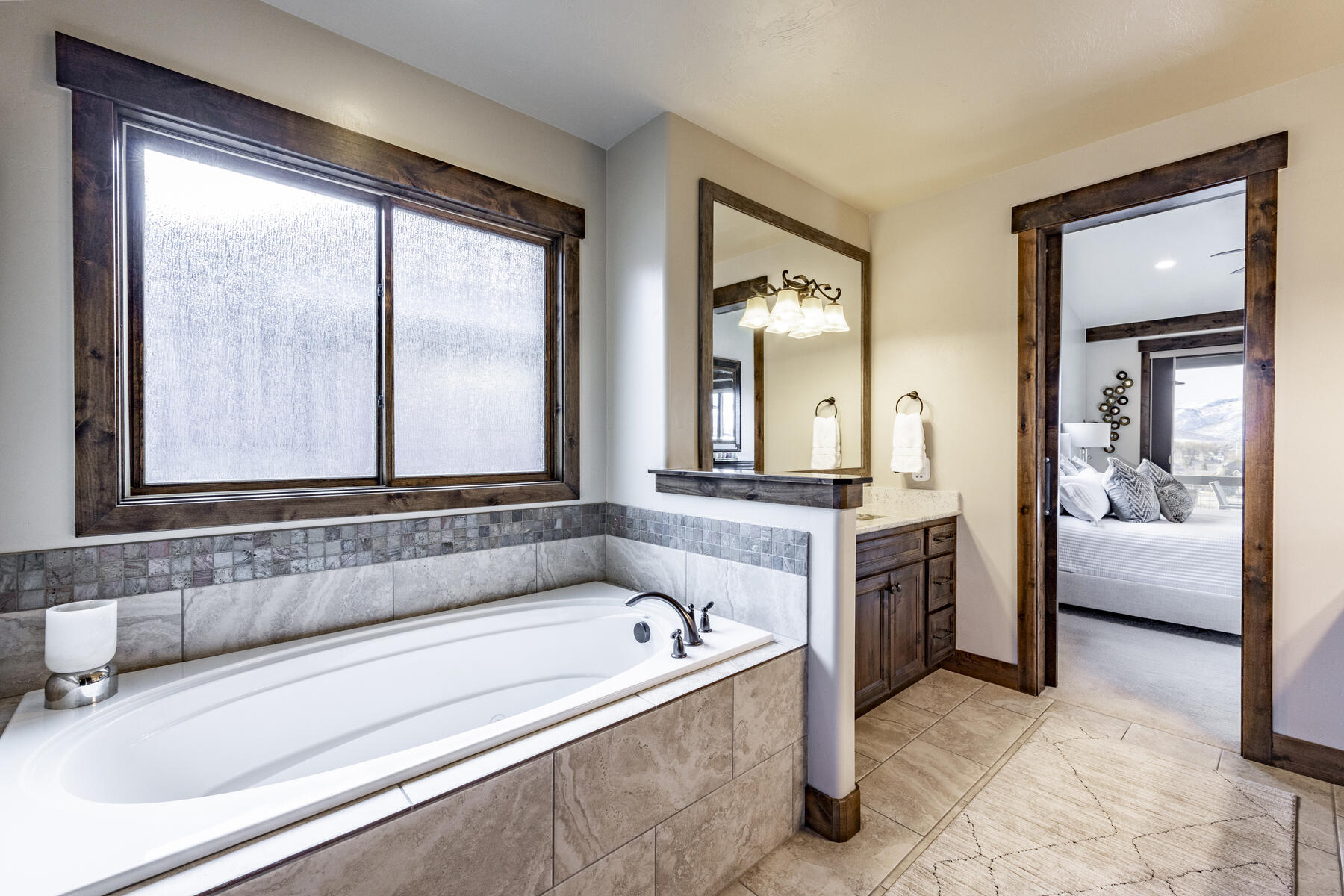 1850 E Kings Peak Cir 