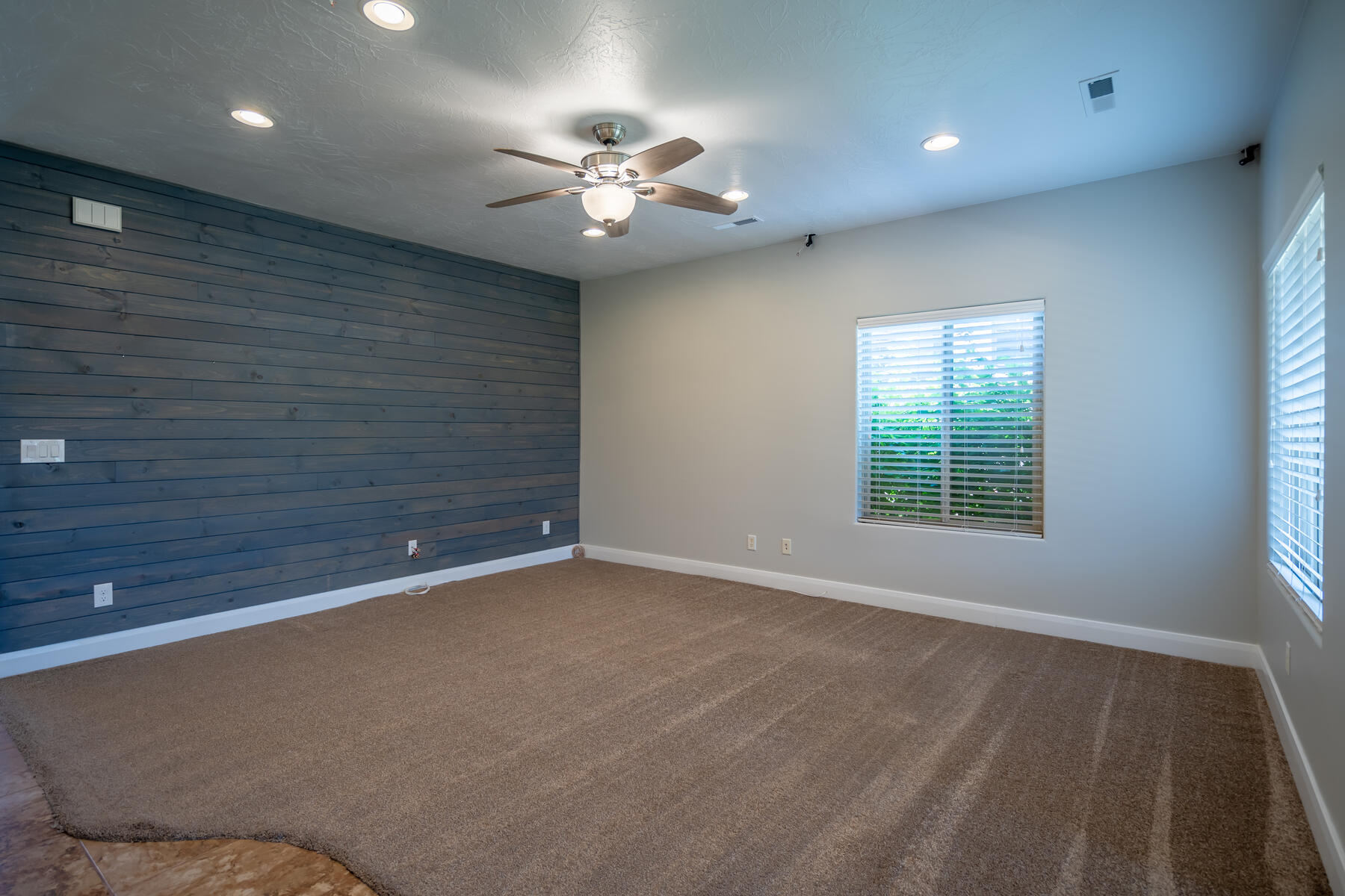 163 South 480 East