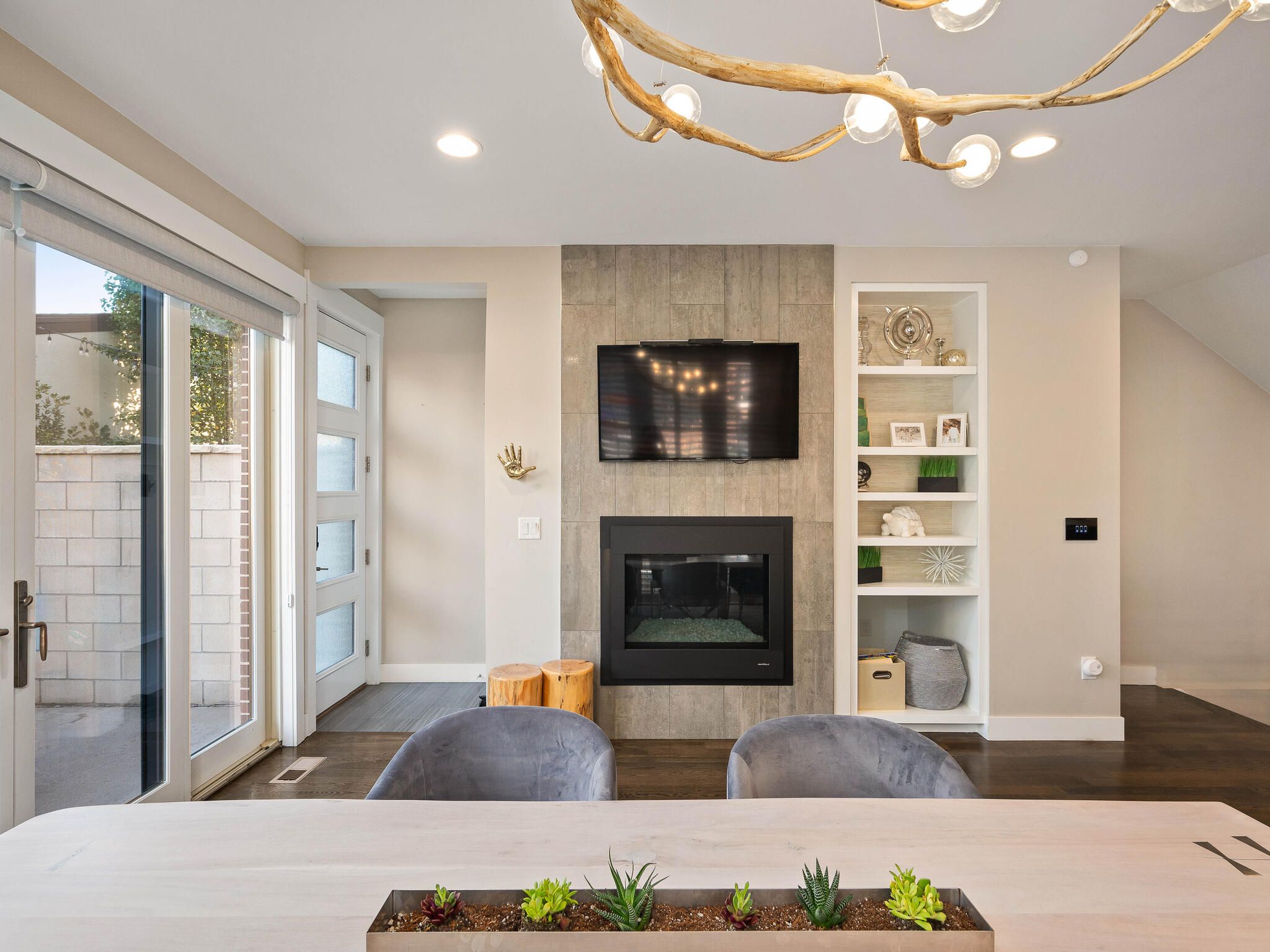 3690 W Byron Place 