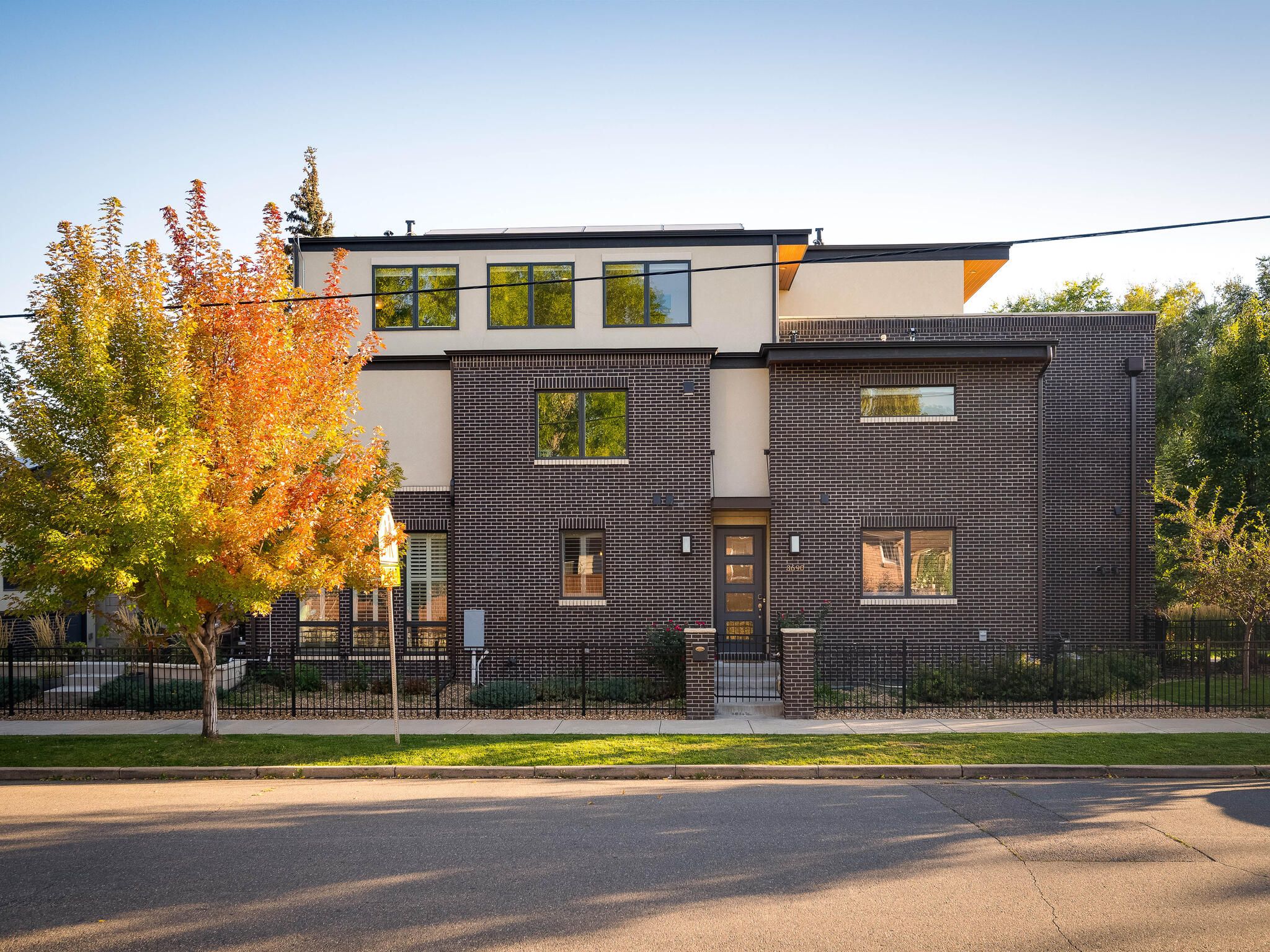 3690 W Byron Place 