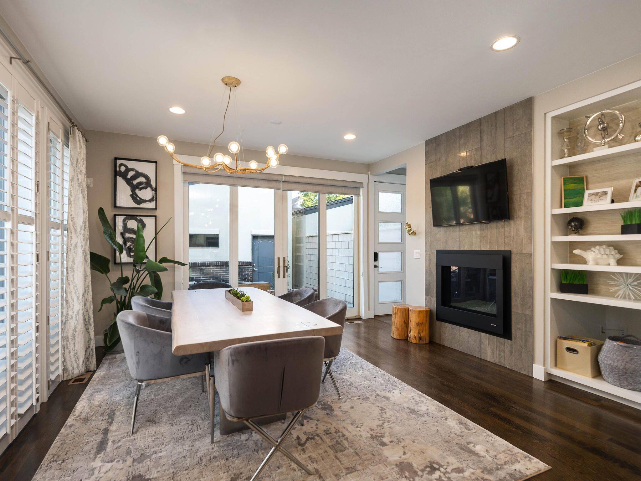 3690 W Byron Place 