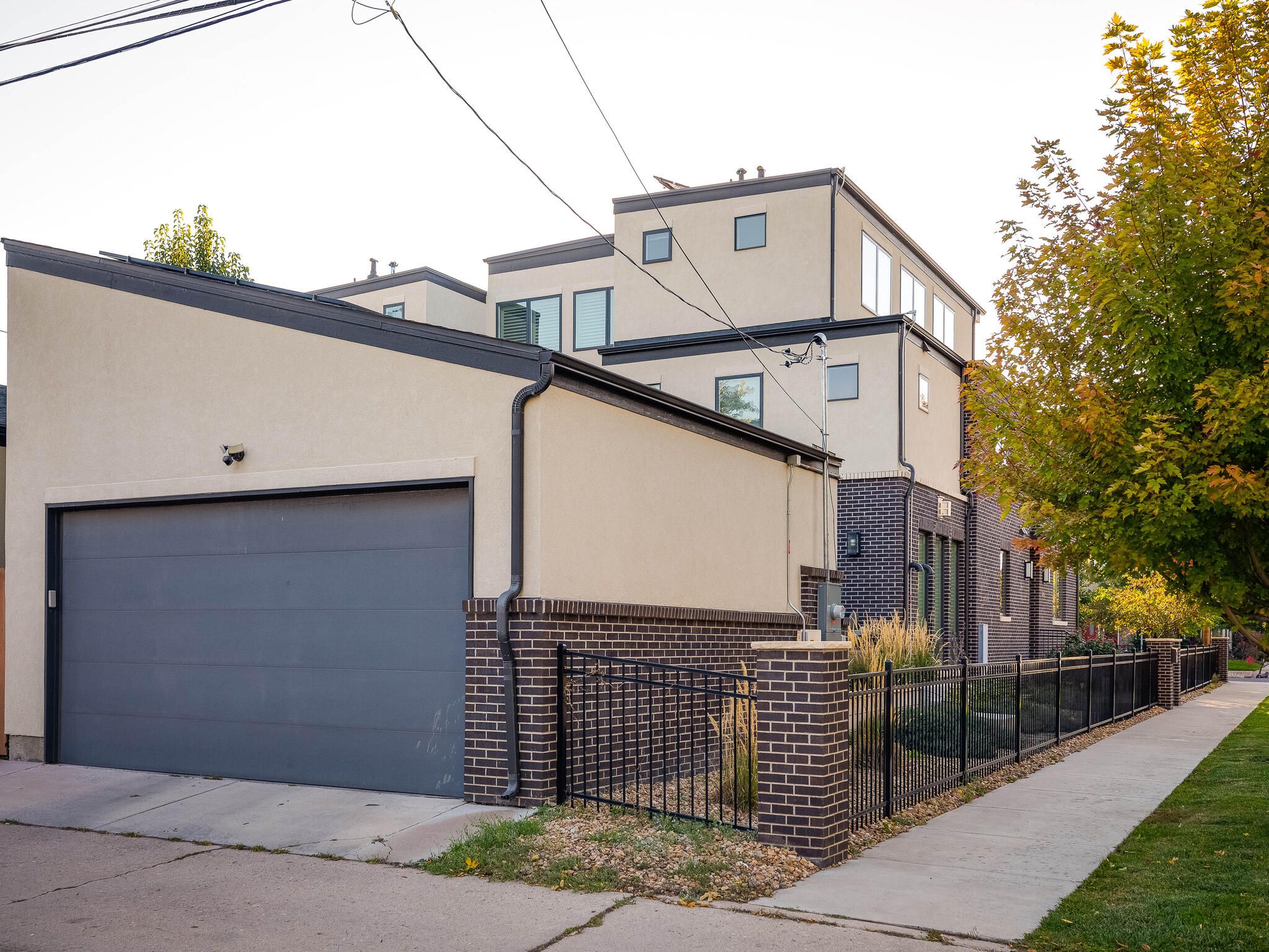 3690 W Byron Place 