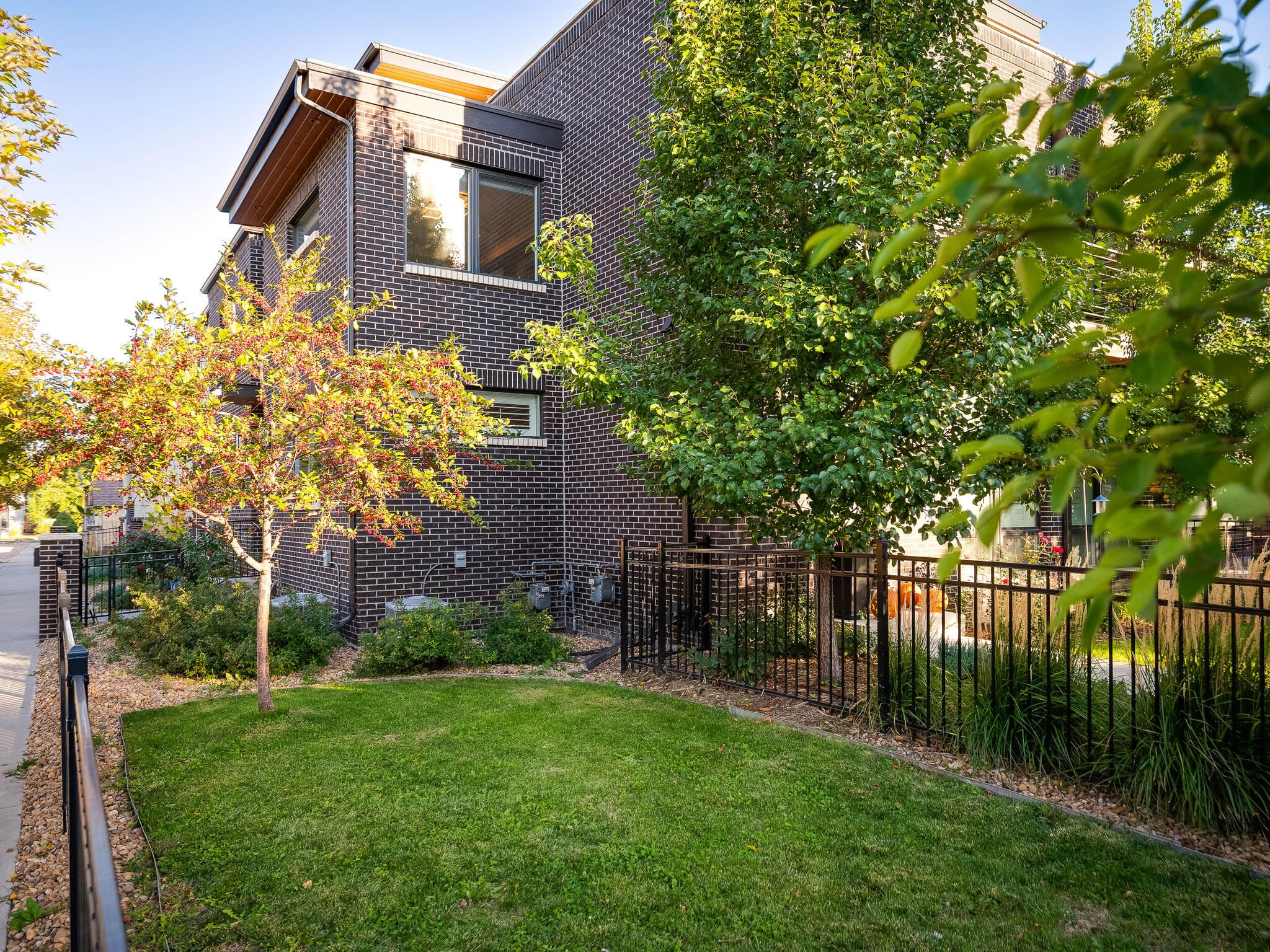 3690 W Byron Place 