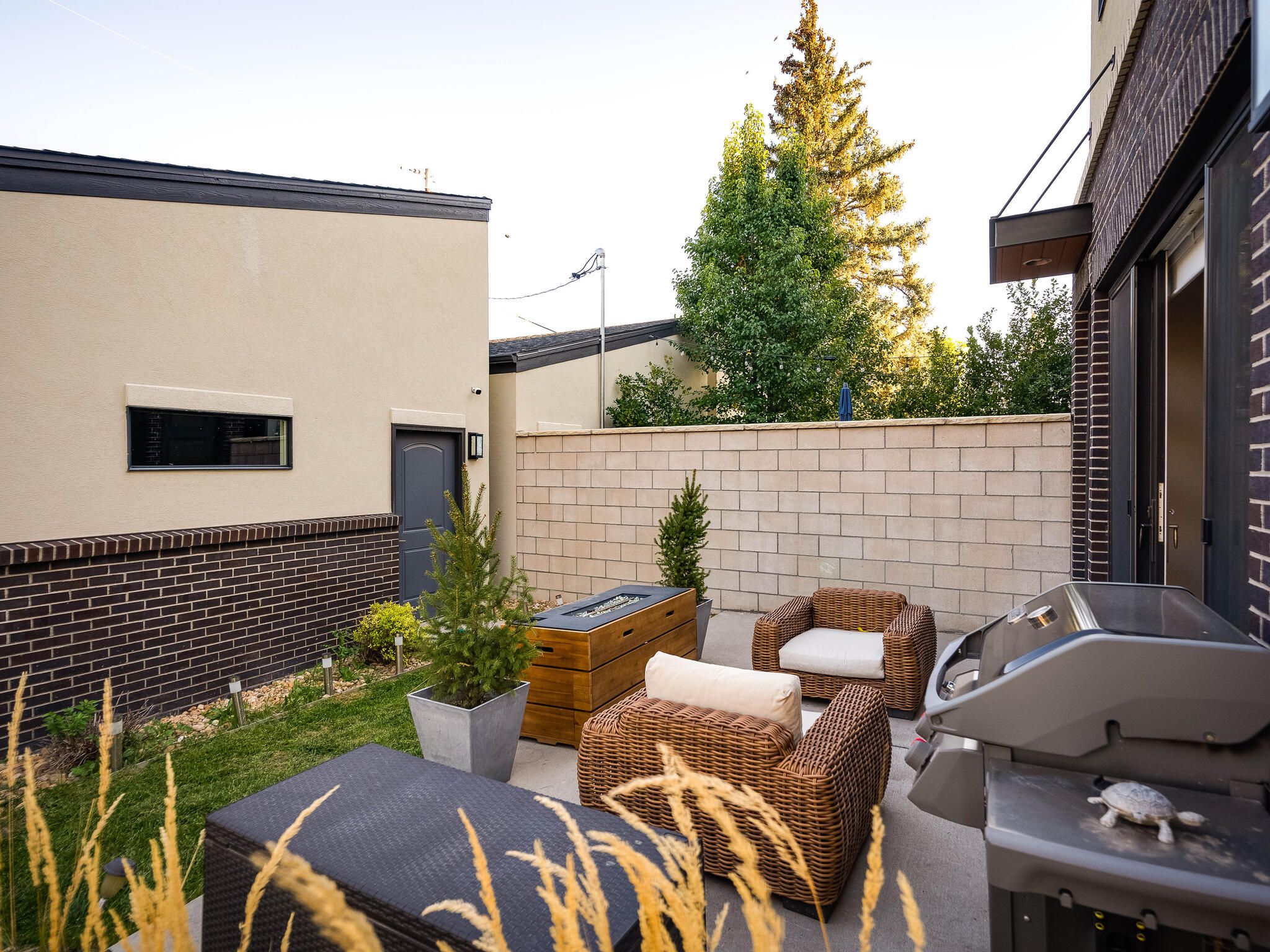 3690 W Byron Place 