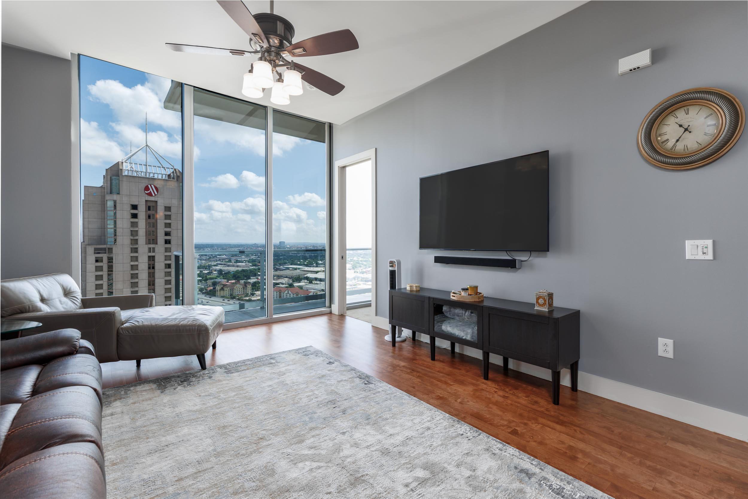610 East Market Street # 2904