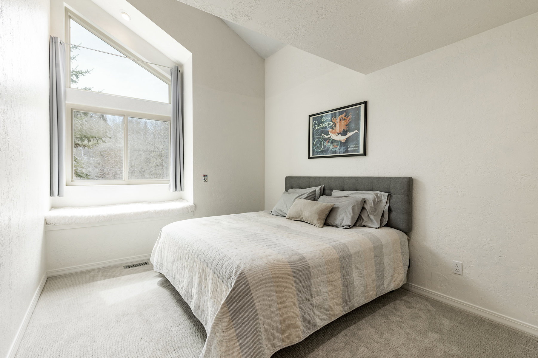 4284 W Hidden Cove Road 