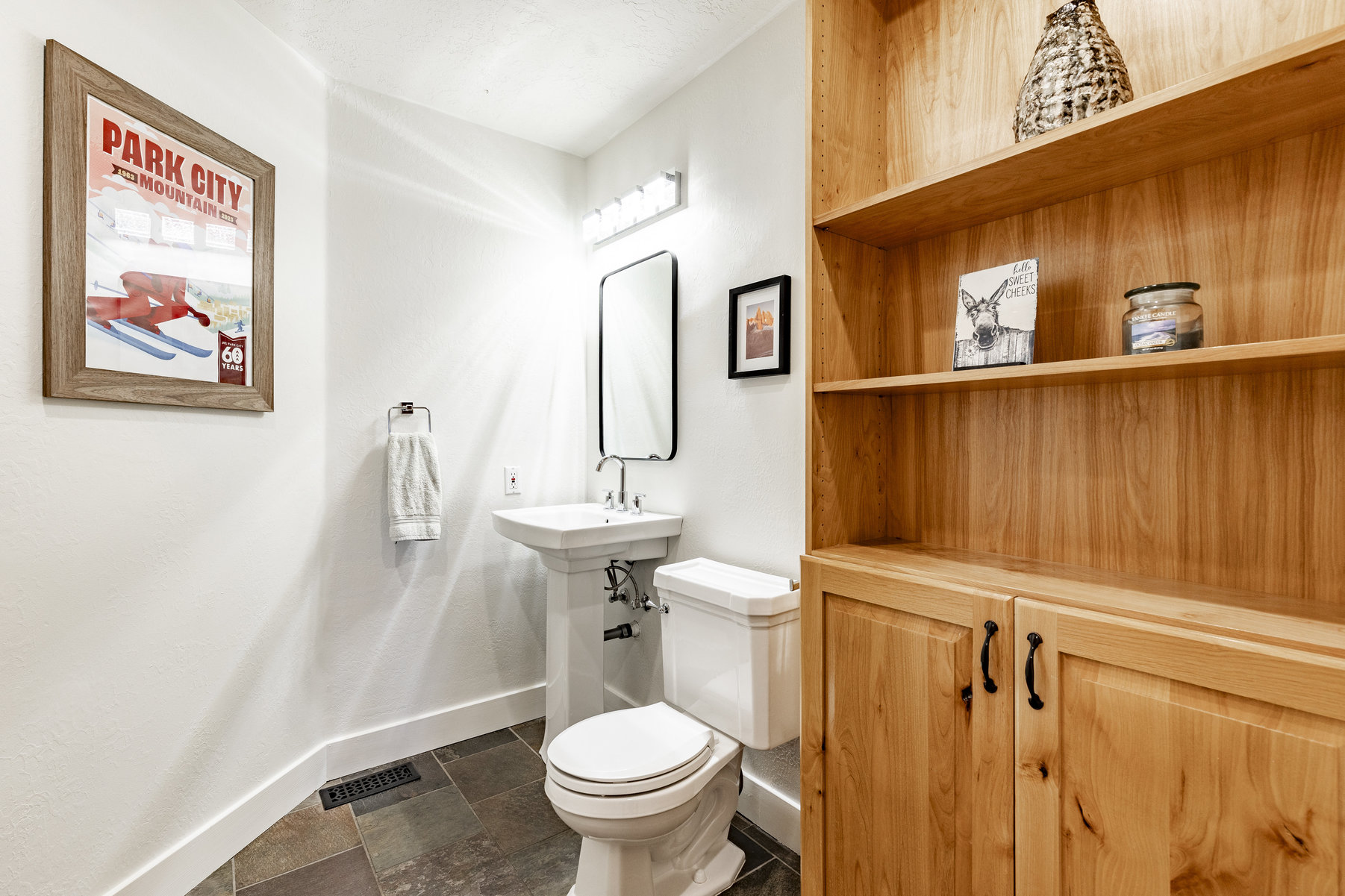 4284 W Hidden Cove Road 