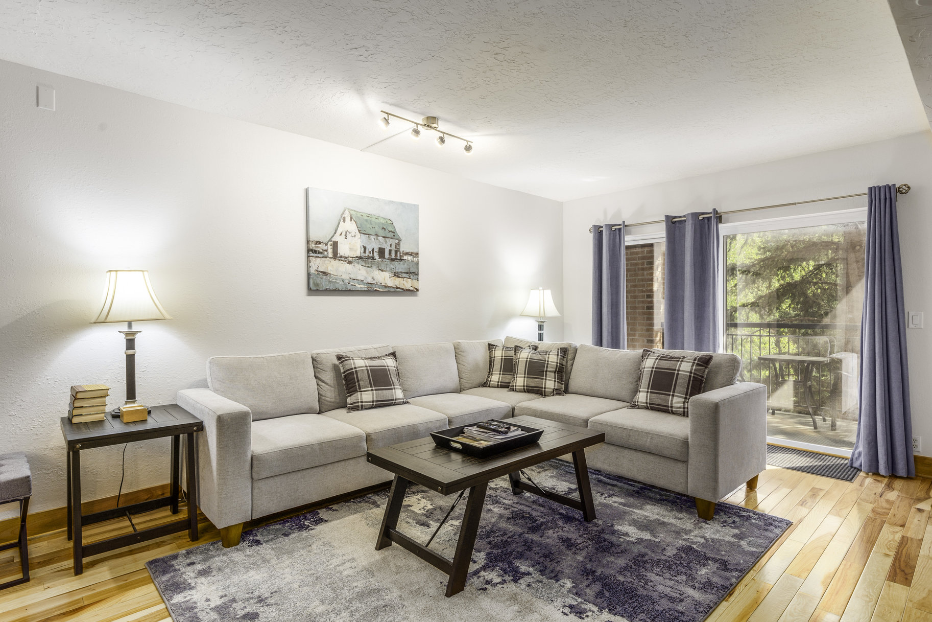 950 Park Ave Unit 136