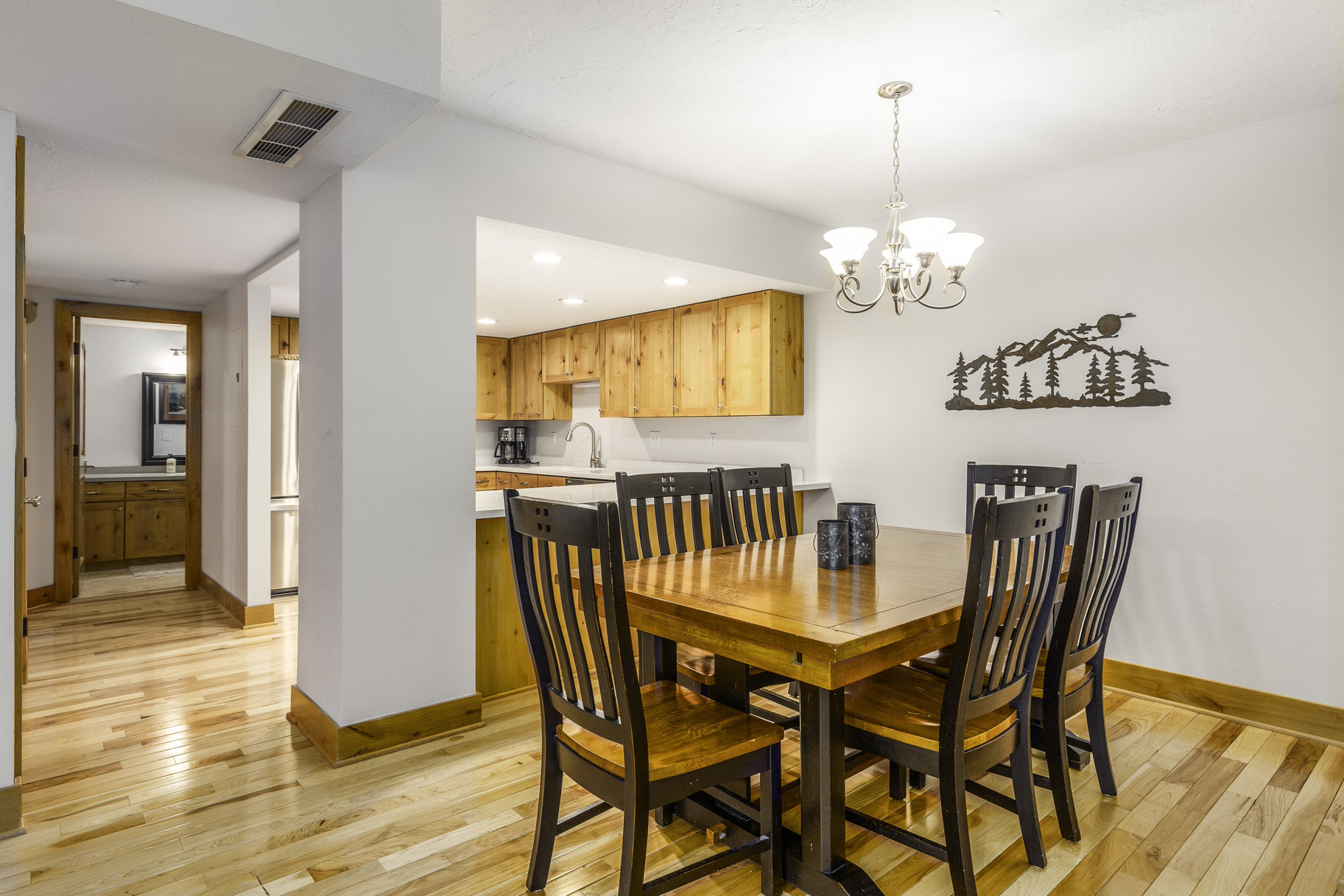 950 Park Ave Unit 136