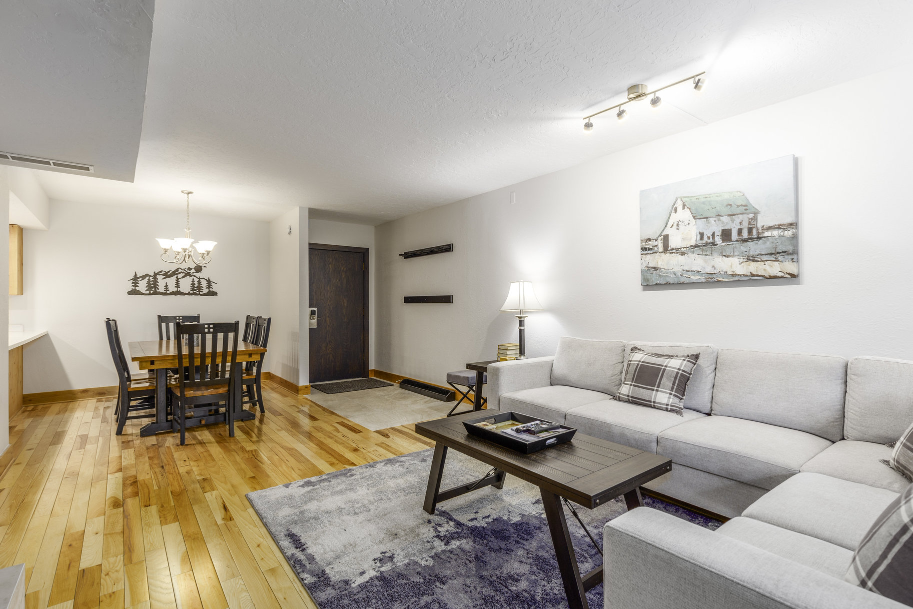 950 Park Ave Unit 136