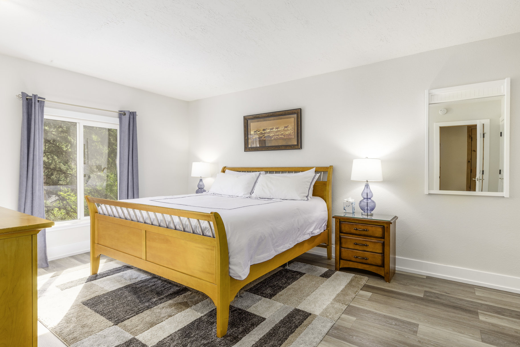 950 Park Ave Unit 136