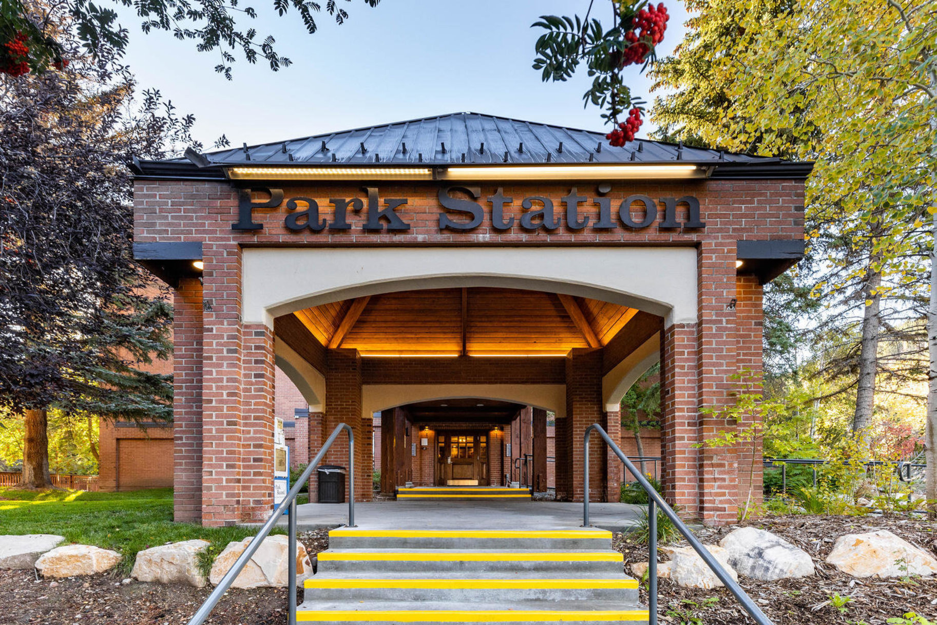 950 Park Ave Unit 136