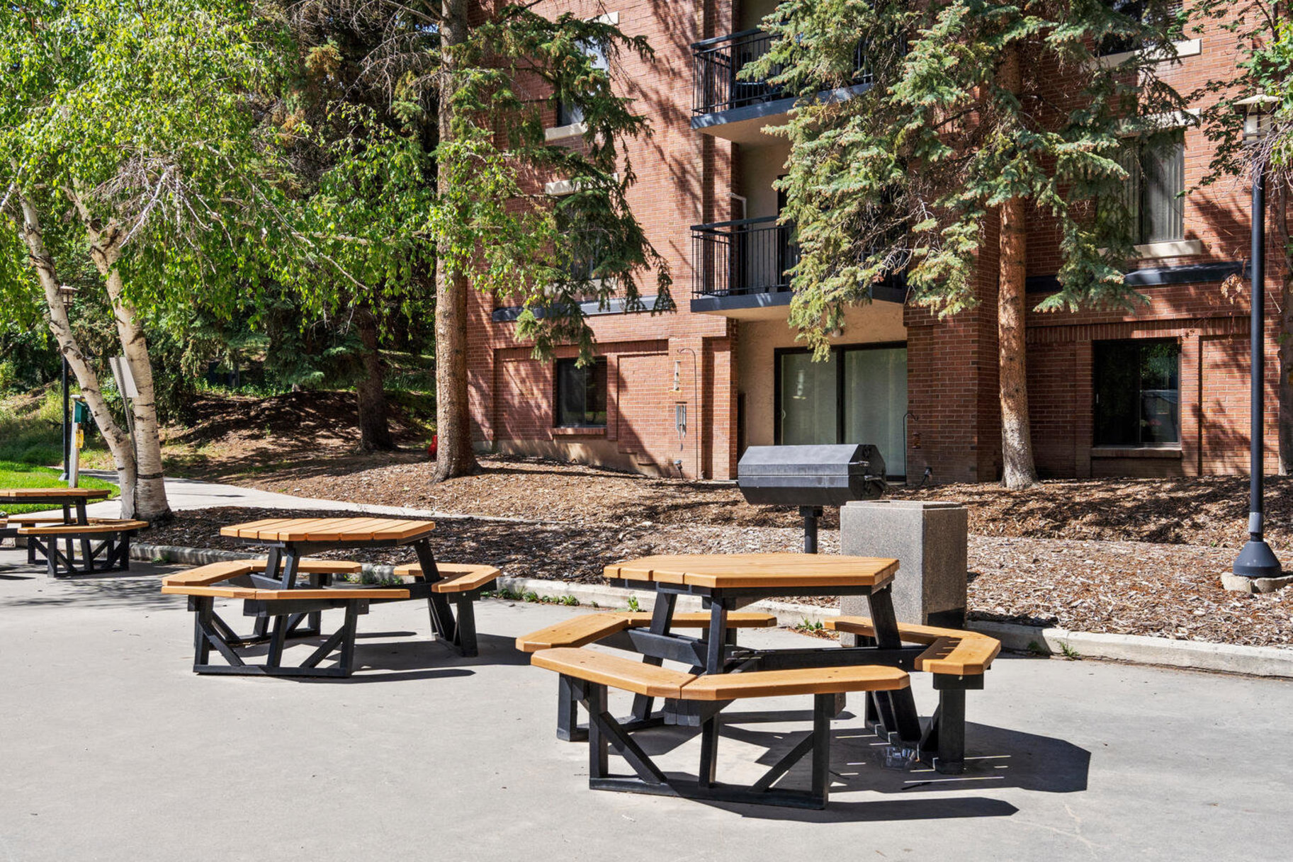 950 Park Ave Unit 136