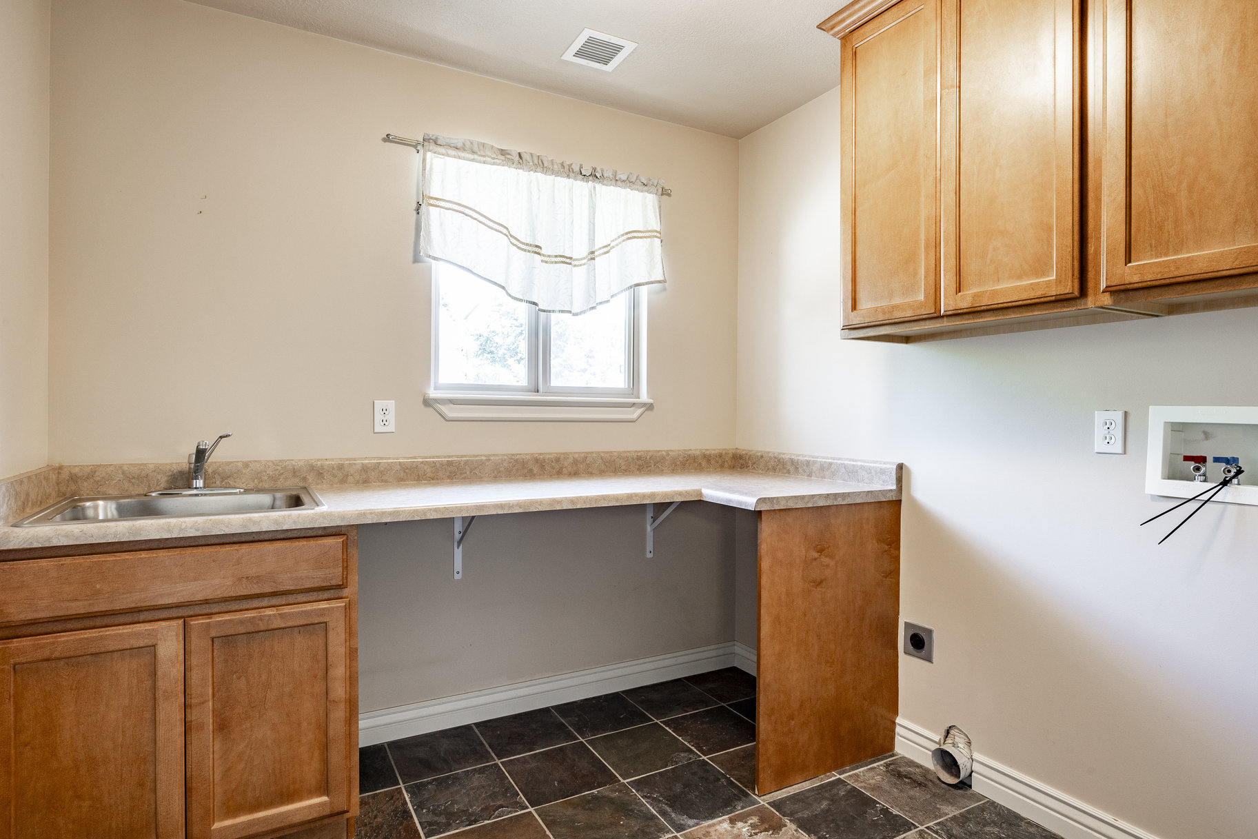 1791 E Longbranch Ct