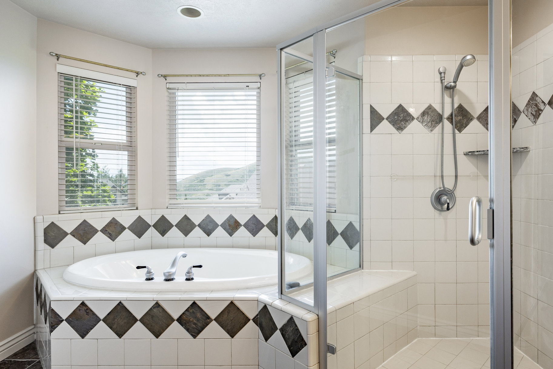 1791 E Longbranch Ct