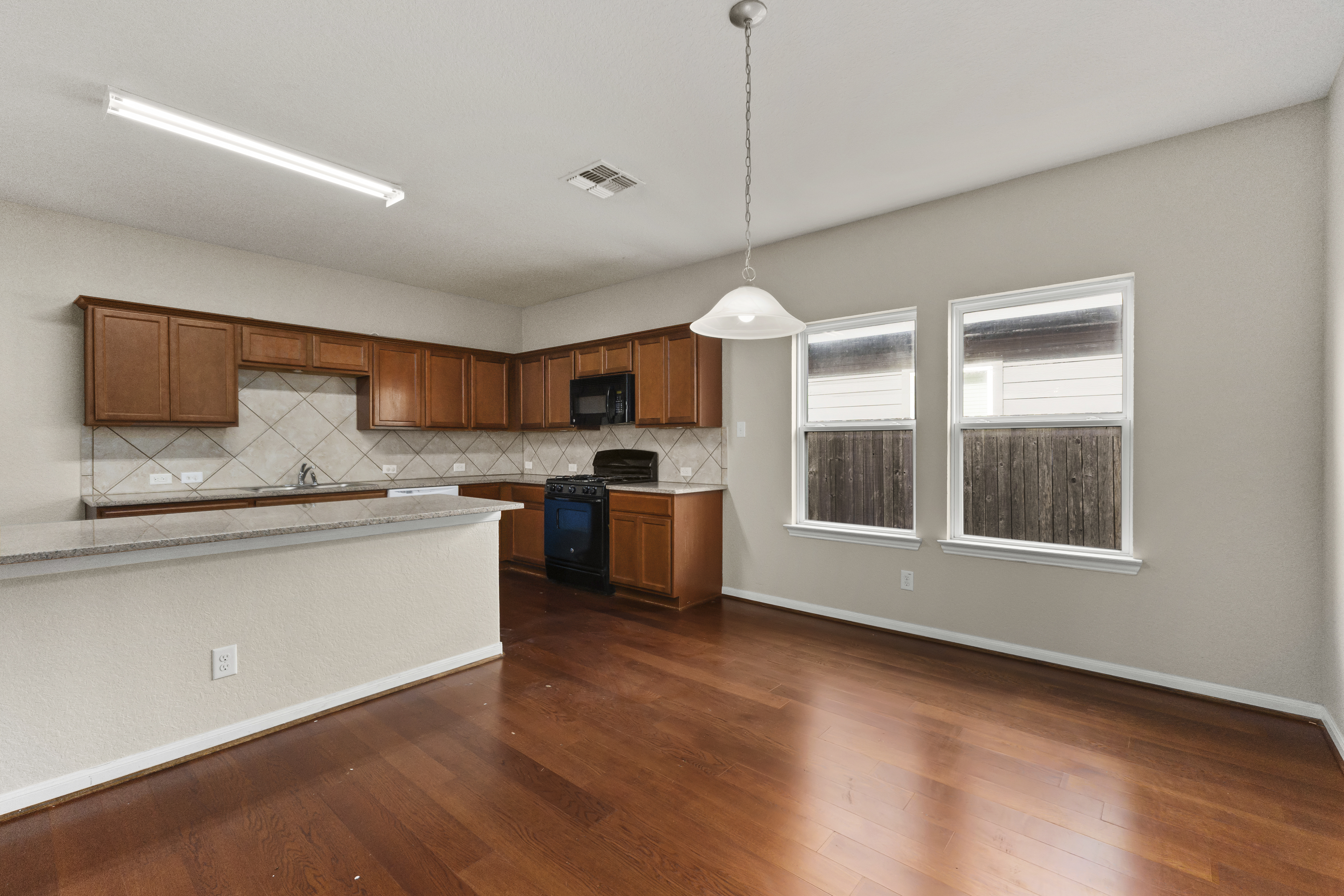 9907 Belmore Cove 