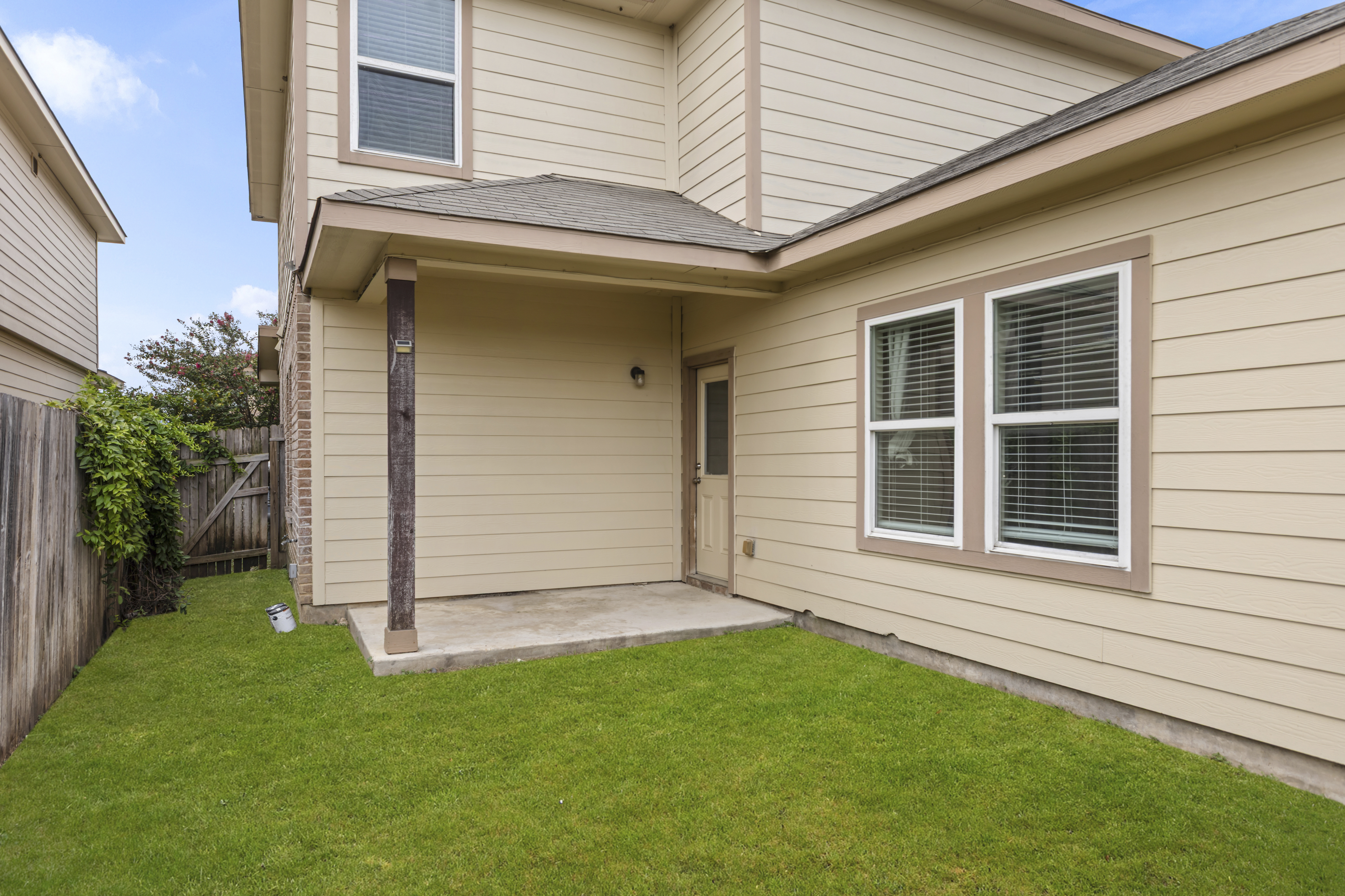 9907 Belmore Cove 