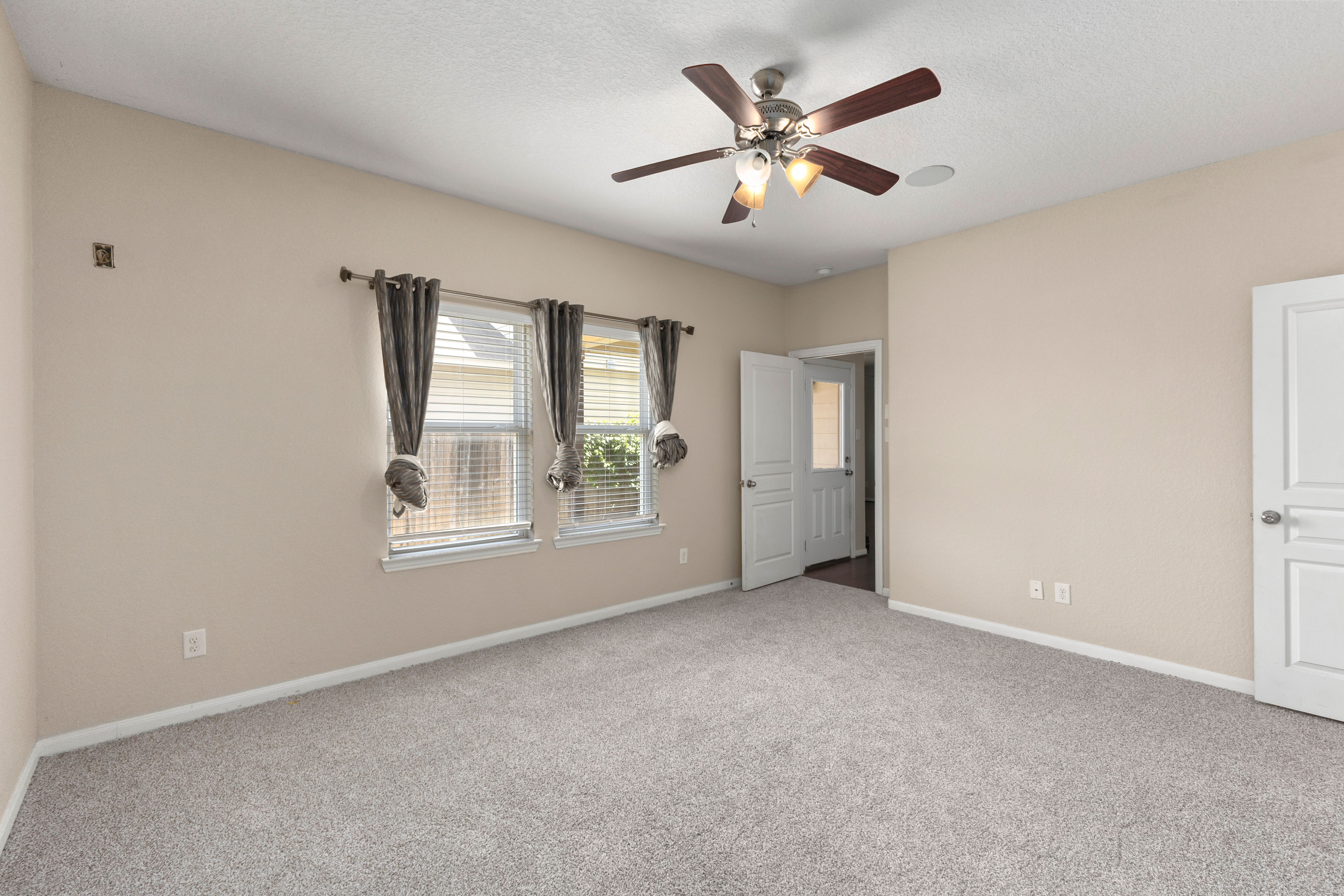 9907 Belmore Cove 