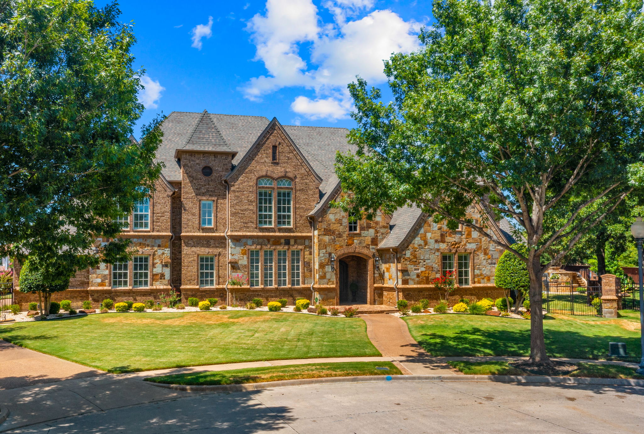 2123 Cheyenne Park Lane