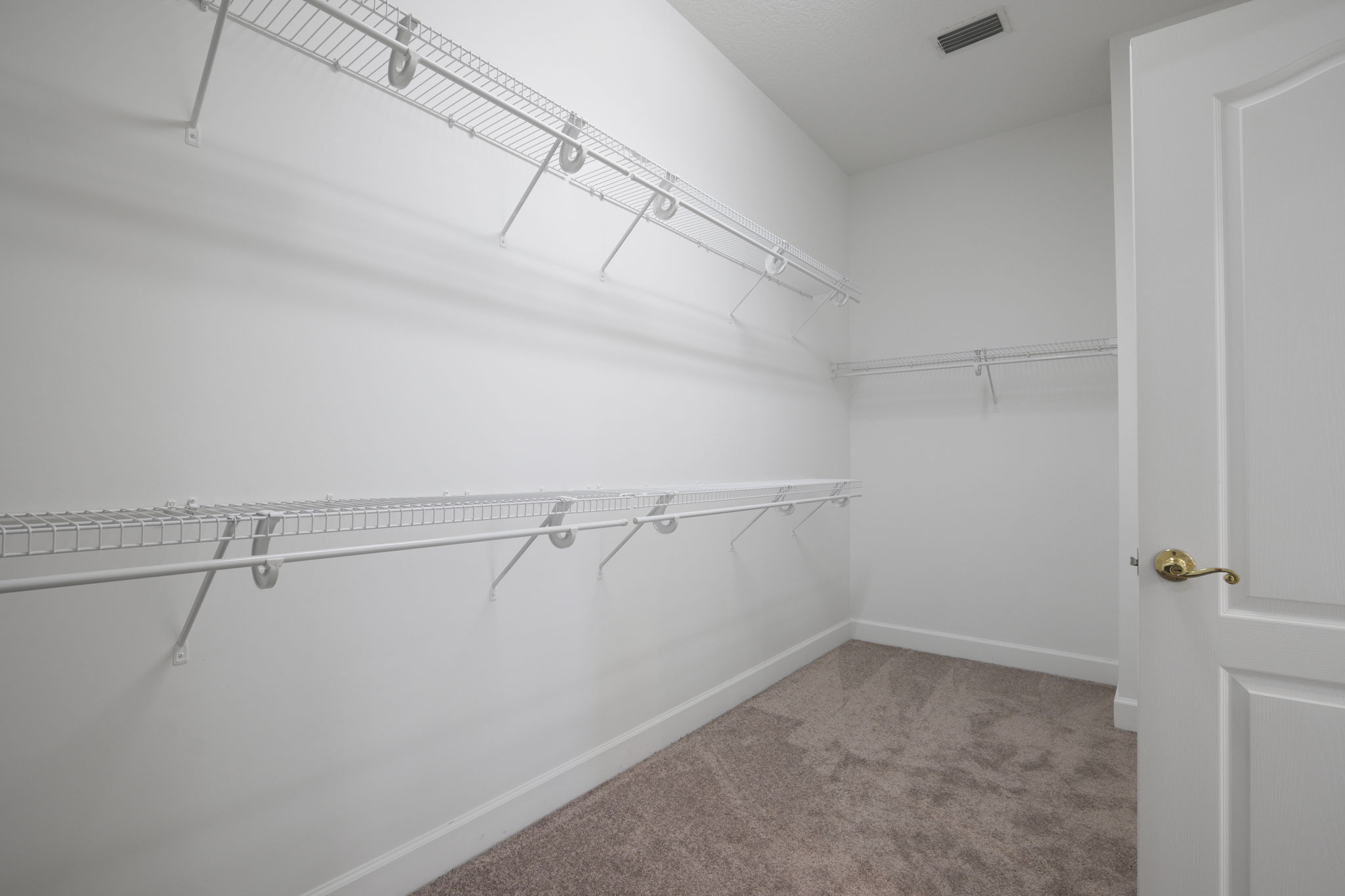 1878 Forest Glen Way 