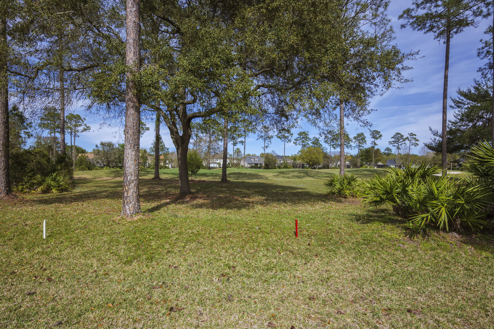 1878 Forest Glen Way 