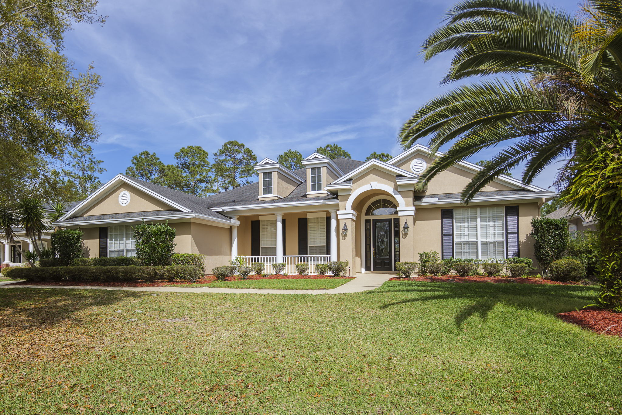 1878 Forest Glen Way 